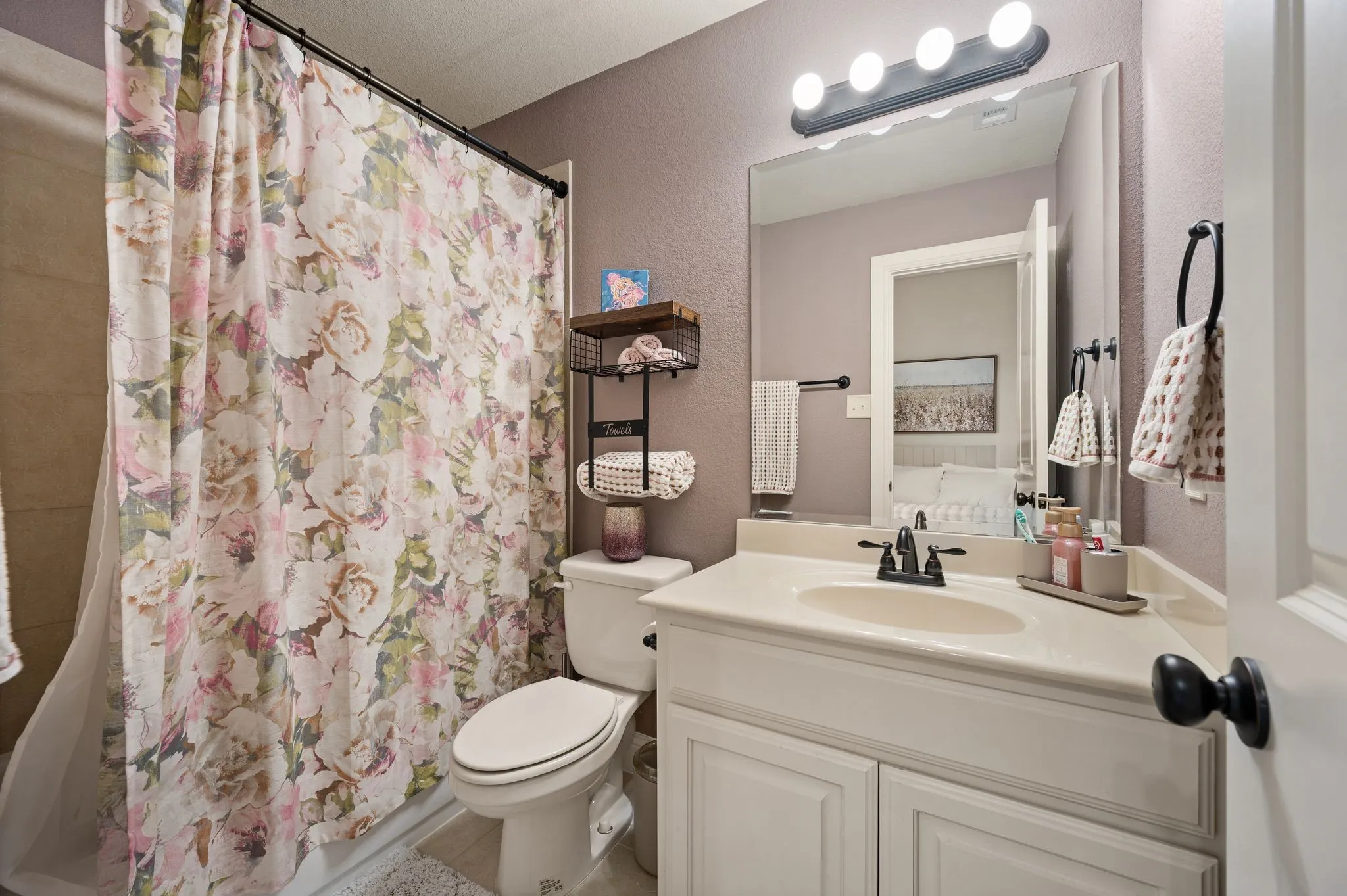 Single Family Residence For Sale in Denton County , 15169 Wild Duck Way, Fort Worth, Texas 76262, 4 Bedroom, 4 Bathroom, 2 Garage spaces, 3,288 Sqft, built in 2012, mls#21350098, Real Estate Agent in Fort Worth, Homes For Sale in Denton county, Homes For Sale in Fort Worth, Realtor in Fort Worth Texas, Real Estate Brokerage Independent Realty Texas, Luminita Cordes Realtor