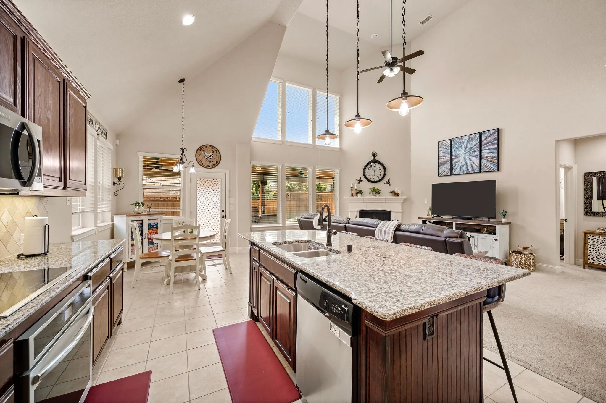 Single Family Residence For Sale in Denton County , 15169 Wild Duck Way, Fort Worth, Texas 76262, 4 Bedroom, 4 Bathroom, 2 Garage spaces, 3,288 Sqft, built in 2012, mls#21350098, Real Estate Agent in Fort Worth, Homes For Sale in Denton county, Homes For Sale in Fort Worth, Realtor in Fort Worth Texas, Real Estate Brokerage Independent Realty Texas, Luminita Cordes Realtor