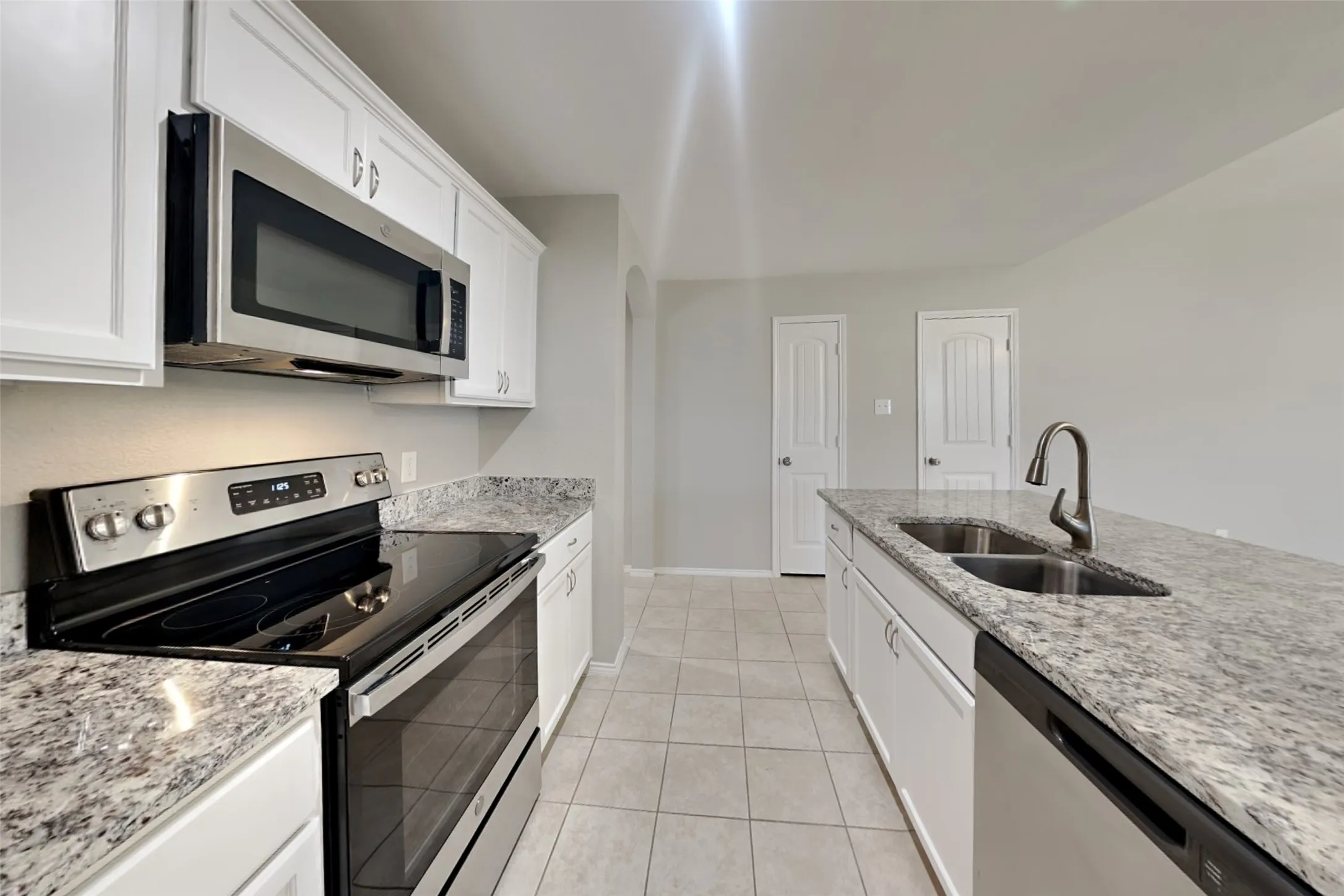 Single Family Residence For Rent in Collin County , 244 Cyrus Street, Anna, Texas 75409, 4 Bedroom, 2 Bathroom, 2 Garage spaces, 1,892 Sqft, built in 2017, mls#21351037, Real Estate Agent in Anna, Homes For Rent in Collin county, Homes For Rent in Anna, Realtor in Anna Texas, Real Estate Brokerage Independent Realty Texas, Luminita Cordes Realtor