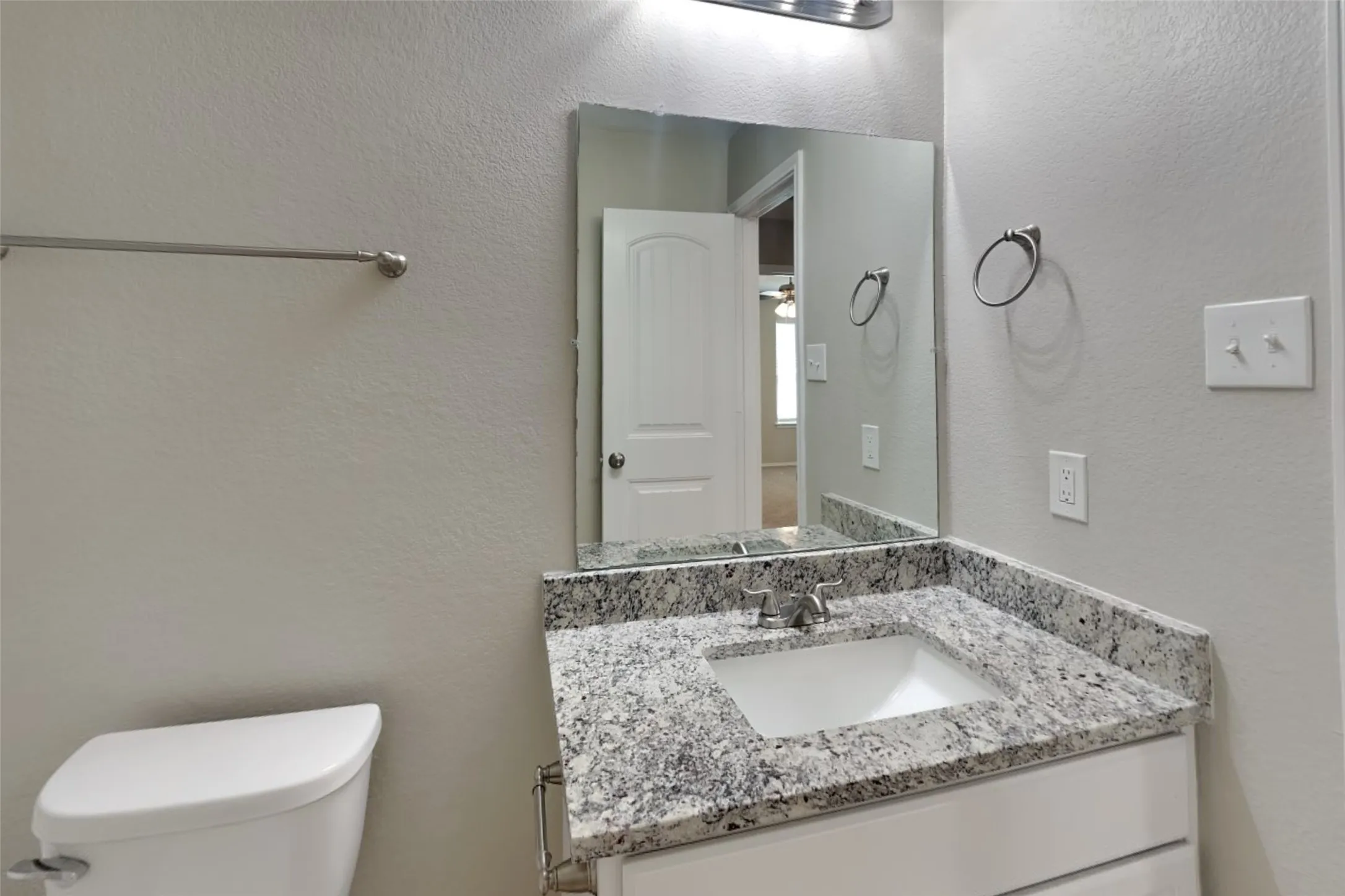 Single Family Residence For Rent in Collin County , 244 Cyrus Street, Anna, Texas 75409, 4 Bedroom, 2 Bathroom, 2 Garage spaces, 1,892 Sqft, built in 2017, mls#21351037, Real Estate Agent in Anna, Homes For Rent in Collin county, Homes For Rent in Anna, Realtor in Anna Texas, Real Estate Brokerage Independent Realty Texas, Luminita Cordes Realtor