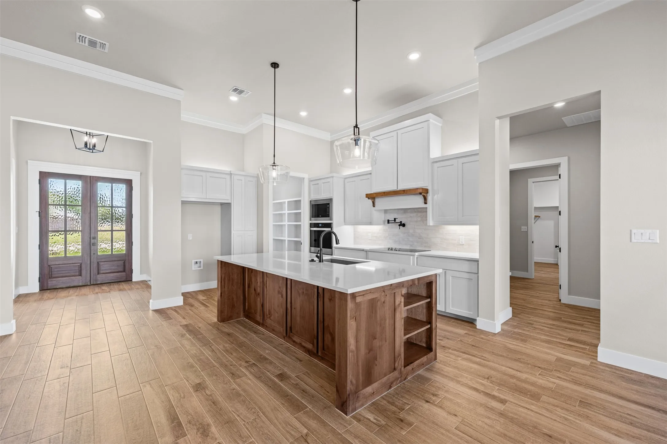 Single Family Residence For Sale in Hood County , 6657 Pinehurst Drive, Granbury, Texas 76049, 5 Bedroom, 3 Bathroom, 2 Garage spaces, 2,617 Sqft, built in 2026, mls#21349265, Real Estate Agent in Granbury, Homes For Sale in Hood county, Homes For Sale in Granbury, Realtor in Granbury Texas, Real Estate Brokerage Independent Realty Texas, Luminita Cordes Realtor