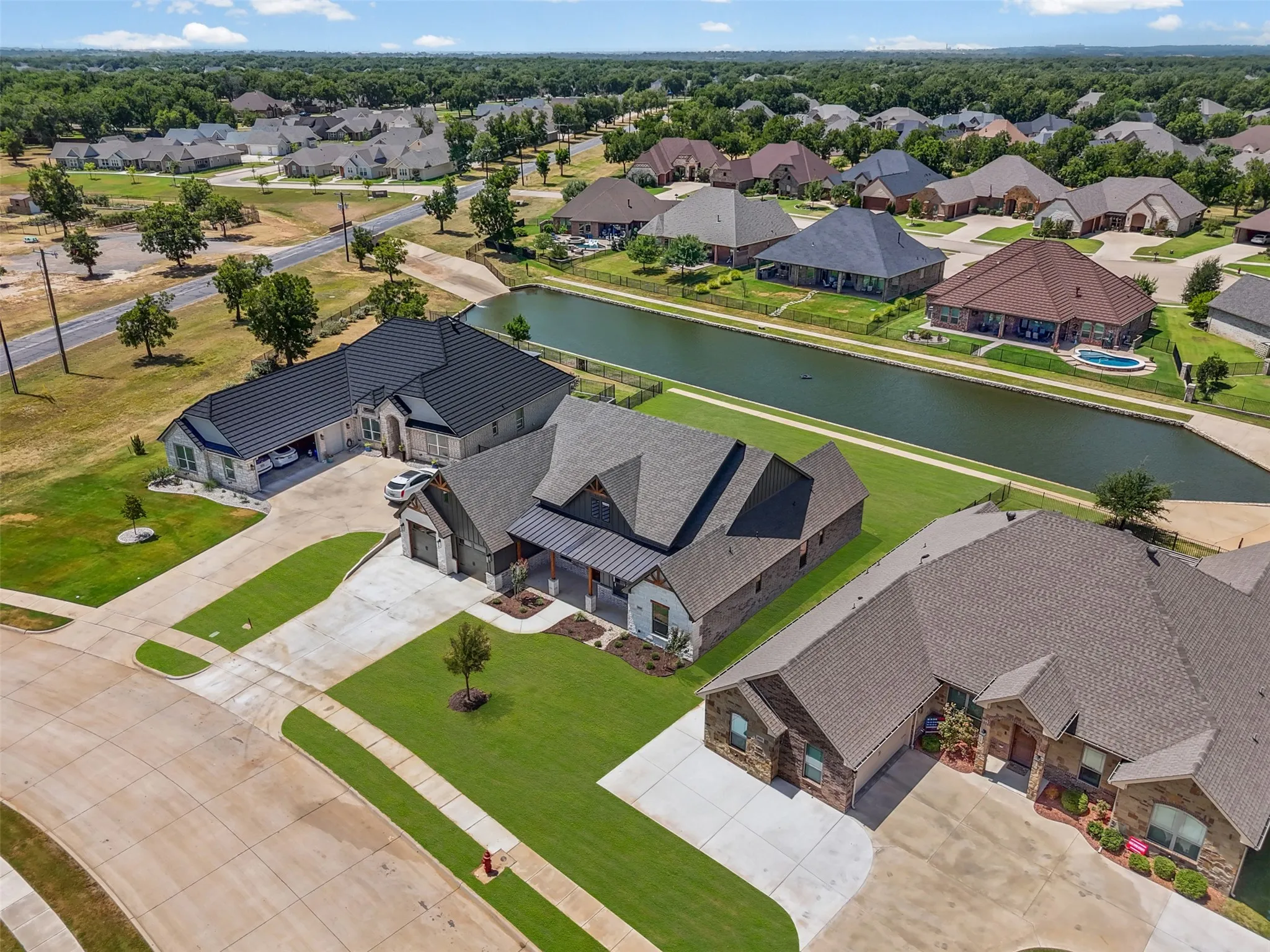 Single Family Residence For Sale in Hood County , 6657 Pinehurst Drive, Granbury, Texas 76049, 5 Bedroom, 3 Bathroom, 2 Garage spaces, 2,617 Sqft, built in 2026, mls#21349265, Real Estate Agent in Granbury, Homes For Sale in Hood county, Homes For Sale in Granbury, Realtor in Granbury Texas, Real Estate Brokerage Independent Realty Texas, Luminita Cordes Realtor