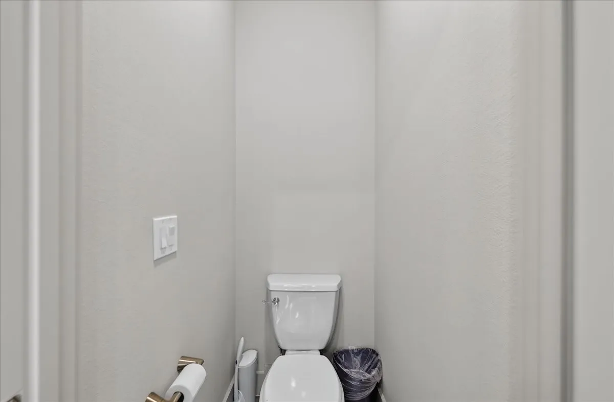 Condominium For Sale in Dallas County , 3930 Bowser Avenue 12, Dallas, Texas 75219, 2 Bedroom, 3 Bathroom, 2 Garage spaces, 1,825 Sqft, built in 2008, mls#21351050, Real Estate Agent in Dallas, Homes For Sale in Dallas county, Homes For Sale in Dallas, Realtor in Dallas Texas, Real Estate Brokerage Independent Realty Texas, Luminita Cordes Realtor
