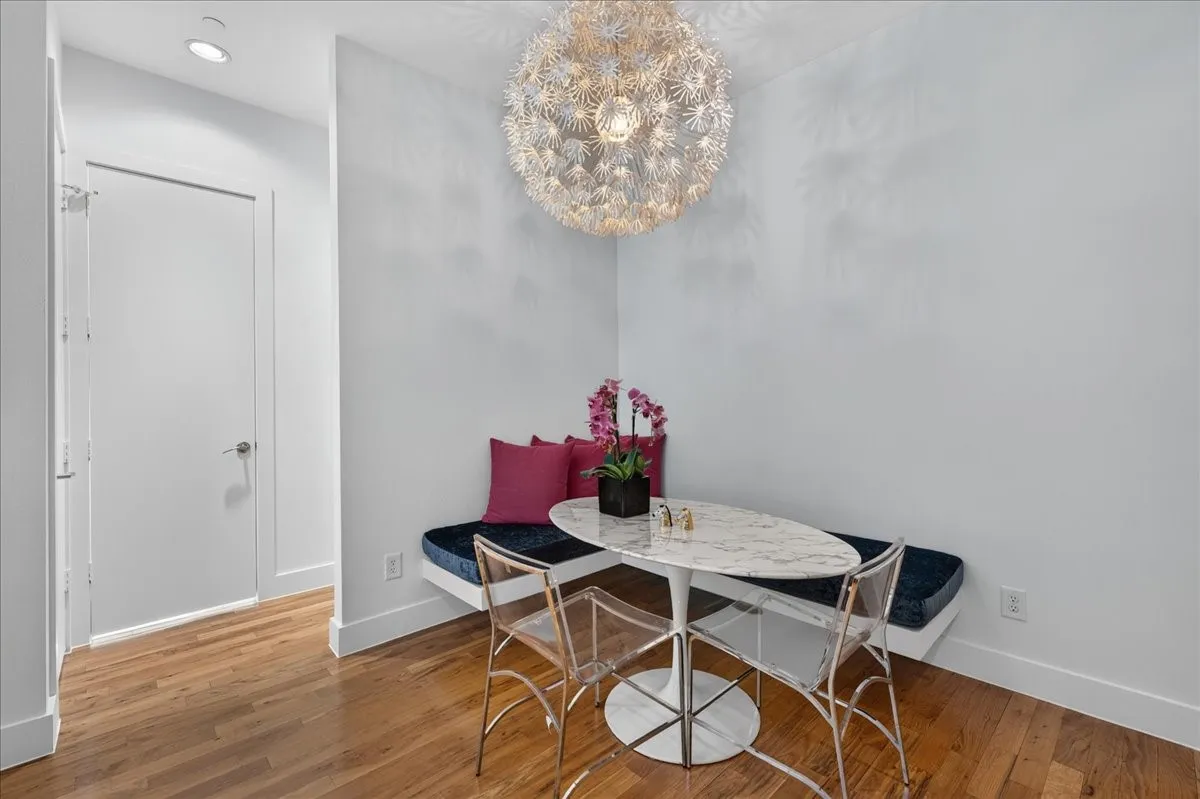 Condominium For Sale in Dallas County , 3930 Bowser Avenue 12, Dallas, Texas 75219, 2 Bedroom, 3 Bathroom, 2 Garage spaces, 1,825 Sqft, built in 2008, mls#21351050, Real Estate Agent in Dallas, Homes For Sale in Dallas county, Homes For Sale in Dallas, Realtor in Dallas Texas, Real Estate Brokerage Independent Realty Texas, Luminita Cordes Realtor