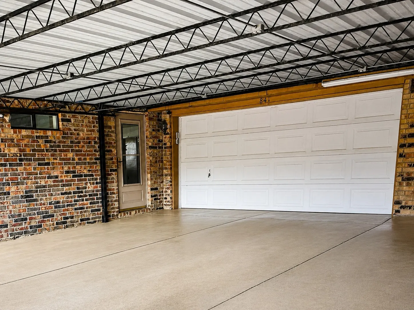 Single Family Residence For Sale in Dallas County , 841 Broadmoor Drive, Mesquite, Texas 75149, 4 Bedroom, 3 Bathroom, 2 Garage spaces, 1,806 Sqft, built in 1984, mls#21350789, Real Estate Agent in Mesquite, Homes For Sale in Dallas county, Homes For Sale in Mesquite, Realtor in Mesquite Texas, Real Estate Brokerage Independent Realty Texas, Luminita Cordes Realtor