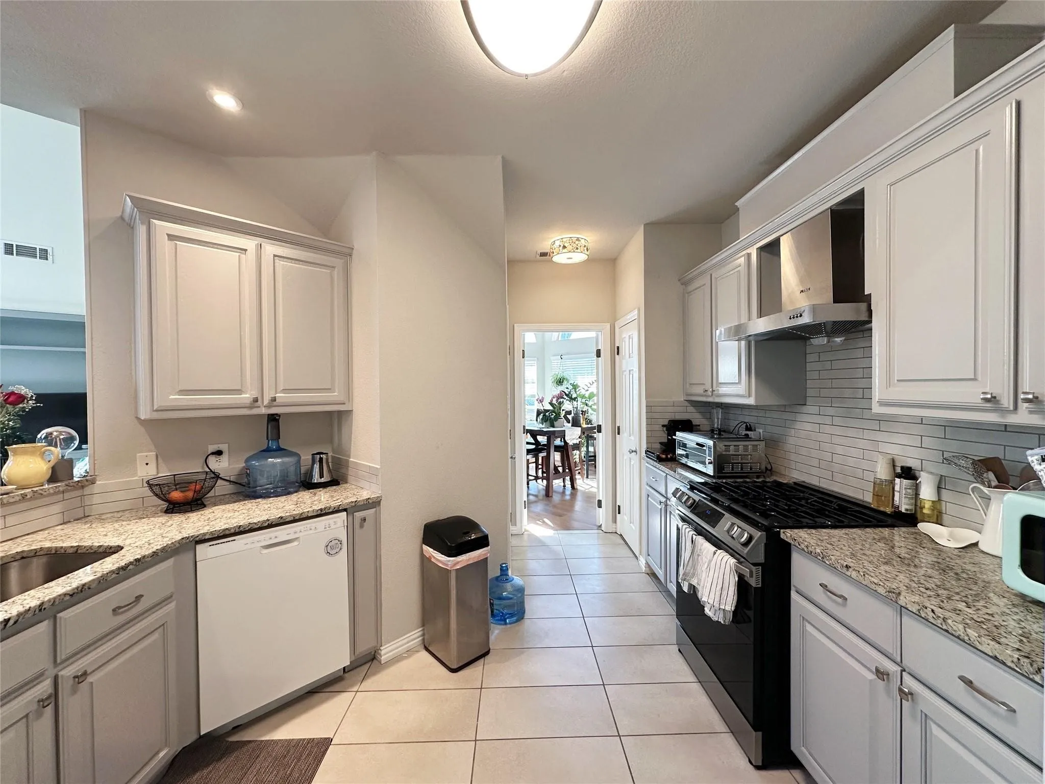Single Family Residence For Rent in Collin County , 4103 Midrose Trail, Dallas, Texas 75287, 3 Bedroom, 3 Bathroom, 2 Garage spaces, 2,118 Sqft, built in 1997, mls#21351056, Real Estate Agent in Dallas, Homes For Rent in Collin county, Homes For Rent in Dallas, Realtor in Dallas Texas, Real Estate Brokerage Independent Realty Texas, Luminita Cordes Realtor