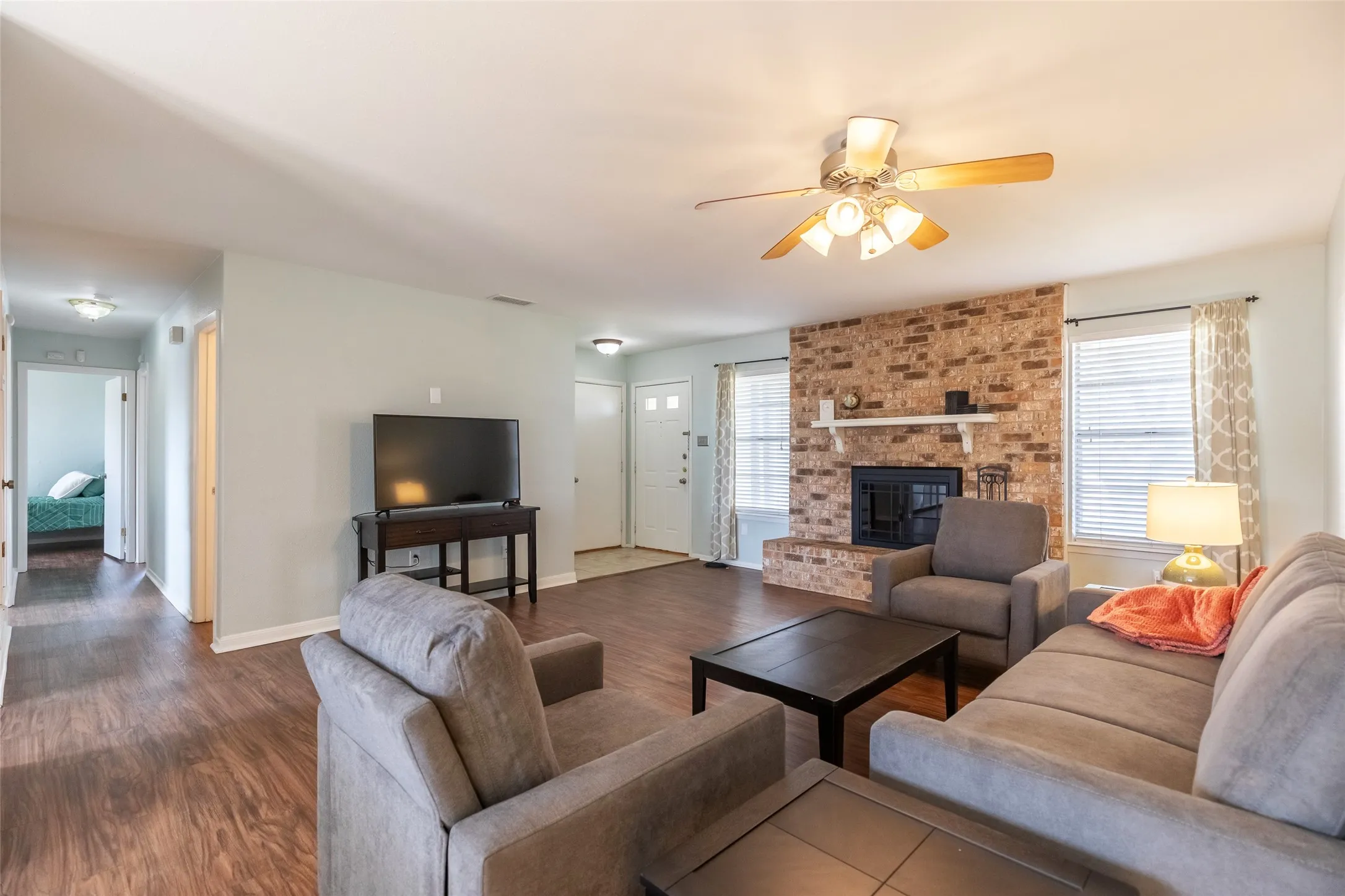 Single Family Residence For Rent in Taylor County , 1689 Chachalaca Lane, Abilene, Texas 79605, 3 Bedroom, 2 Bathroom, 2 Garage spaces, 1,196 Sqft, built in 1981, mls#21349069, Real Estate Agent in Abilene, Homes For Rent in Taylor county, Homes For Rent in Abilene, Realtor in Abilene Texas, Real Estate Brokerage Independent Realty Texas, Luminita Cordes Realtor