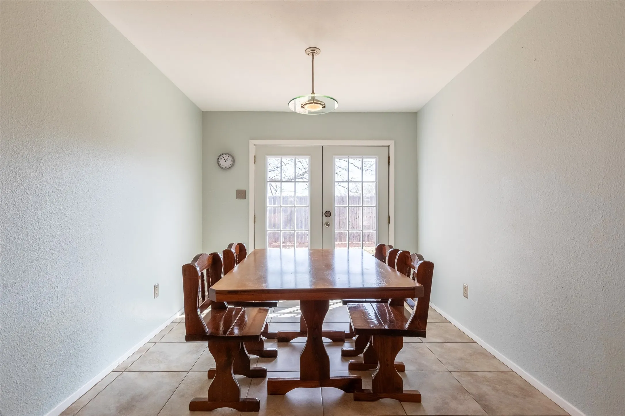 Single Family Residence For Rent in Taylor County , 1689 Chachalaca Lane, Abilene, Texas 79605, 3 Bedroom, 2 Bathroom, 2 Garage spaces, 1,196 Sqft, built in 1981, mls#21349069, Real Estate Agent in Abilene, Homes For Rent in Taylor county, Homes For Rent in Abilene, Realtor in Abilene Texas, Real Estate Brokerage Independent Realty Texas, Luminita Cordes Realtor