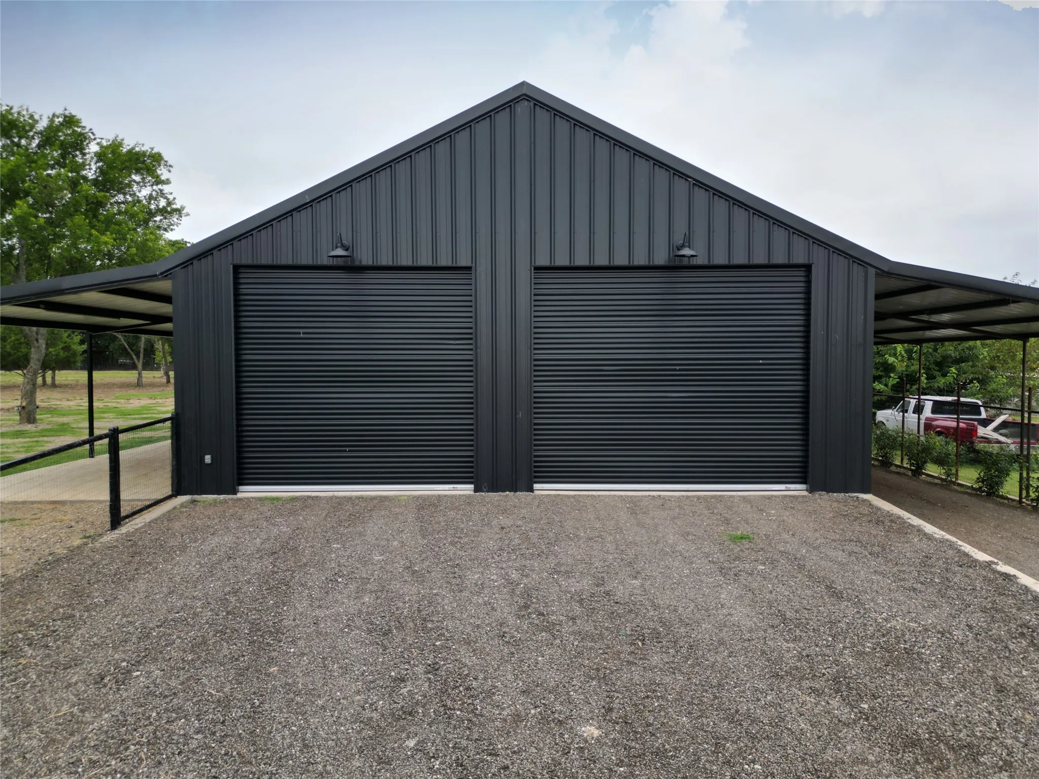 Single Family Residence For Sale in Johnson County , 200 Corral Road, Godley, Texas 76044, 5 Bedroom, 7 Bathroom, 4 Garage spaces, 5,256 Sqft, built in 2025, Price $1,678,000, mls#21347600, Real Estate Agent in Godley, Homes For Sale in Johnson county, Homes For Sale in Godley, Realtor in Godley Texas, Real Estate Brokerage Independent Realty Texas, Luminita Cordes Realtor