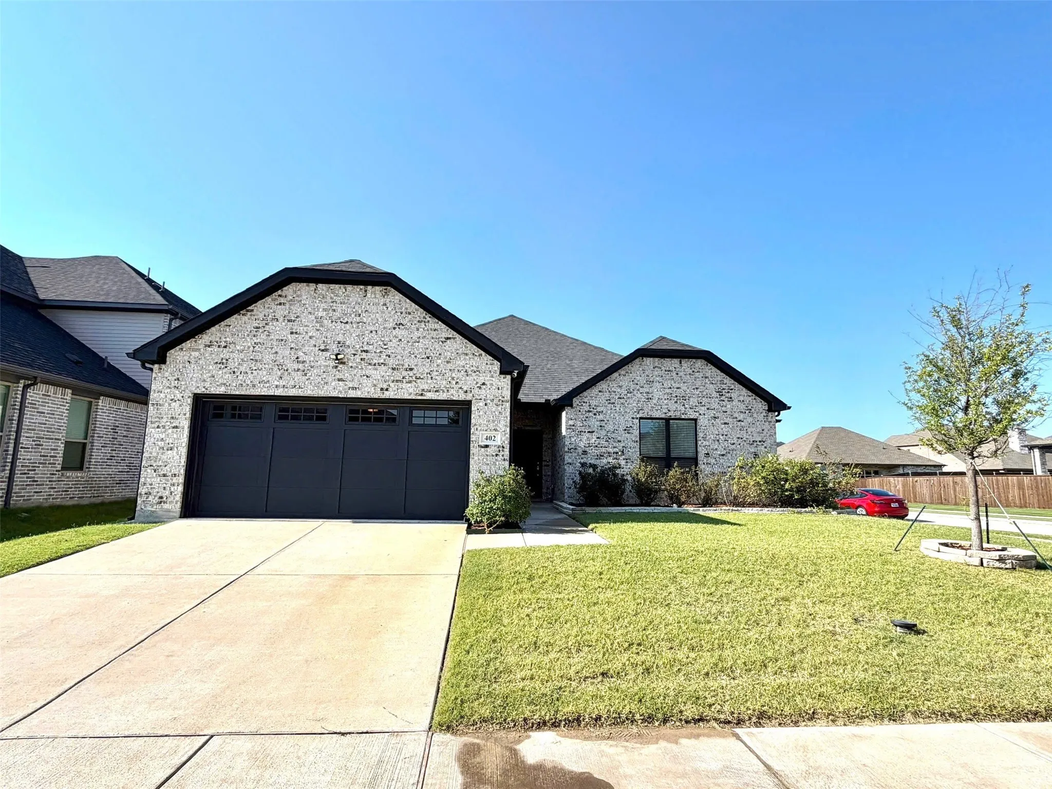 Single Family Residence For Rent in Collin County , 402 Coyote Creek Drive, Lavon, Texas 75166, 4 Bedroom, 2 Bathroom, 2 Garage spaces, 2,114 Sqft, built in 2021, mls#21348267, Real Estate Agent in Lavon, Homes For Rent in Collin county, Homes For Rent in Lavon, Realtor in Lavon Texas, Real Estate Brokerage Independent Realty Texas, Luminita Cordes Realtor