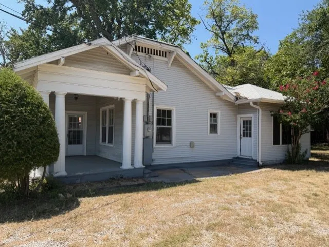 Office For Rent in Lamar County , 1821 Lamar Avenue, Paris, Texas 75460, 0, 0, Garage spaces, 0 Sqft, built in 0, mls#21351065, Real Estate Agent in Paris, Homes For Rent in Lamar county, Homes For Rent in Paris, Realtor in Paris Texas, Real Estate Brokerage Independent Realty Texas, Luminita Cordes Realtor