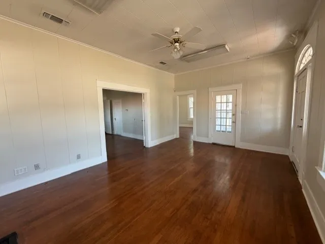 Office For Rent in Lamar County , 1821 Lamar Avenue, Paris, Texas 75460, 0, 0, Garage spaces, 0 Sqft, built in 0, mls#21351065, Real Estate Agent in Paris, Homes For Rent in Lamar county, Homes For Rent in Paris, Realtor in Paris Texas, Real Estate Brokerage Independent Realty Texas, Luminita Cordes Realtor