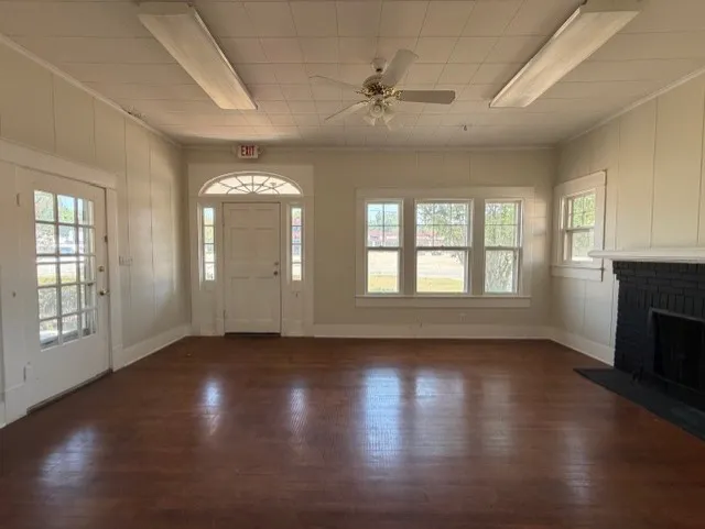 Office For Rent in Lamar County , 1821 Lamar Avenue, Paris, Texas 75460, 0, 0, Garage spaces, 0 Sqft, built in 0, mls#21351065, Real Estate Agent in Paris, Homes For Rent in Lamar county, Homes For Rent in Paris, Realtor in Paris Texas, Real Estate Brokerage Independent Realty Texas, Luminita Cordes Realtor