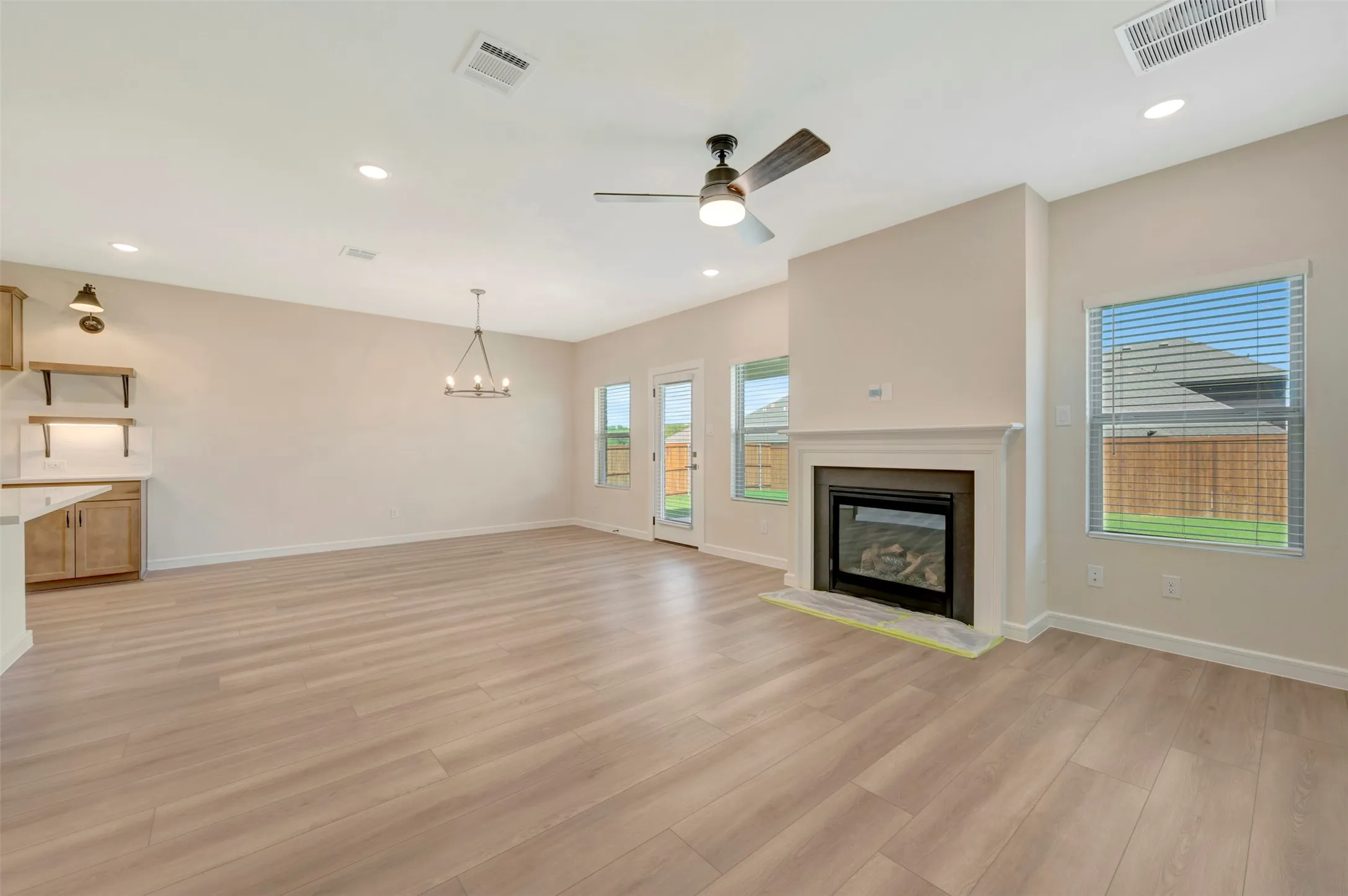 Single Family Residence For Sale in Grayson County , 614 Forest Haven Drive, Van Alstyne, Texas 75495, 4 Bedroom, 3 Bathroom, 2 Garage spaces, 2,306 Sqft, built in 2026, mls#21351068, Real Estate Agent in Van Alstyne, Homes For Sale in Grayson county, Homes For Sale in Van Alstyne, Realtor in Van Alstyne Texas, Real Estate Brokerage Independent Realty Texas, Luminita Cordes Realtor