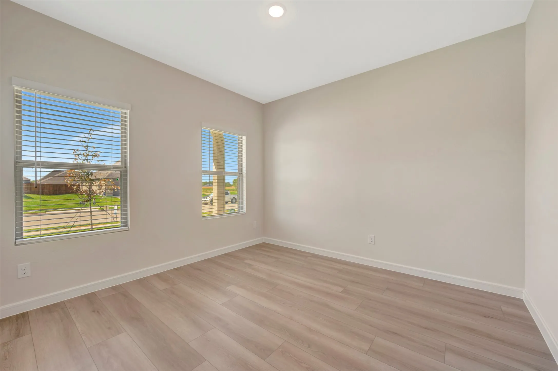 Single Family Residence For Sale in Grayson County , 614 Forest Haven Drive, Van Alstyne, Texas 75495, 4 Bedroom, 3 Bathroom, 2 Garage spaces, 2,306 Sqft, built in 2026, mls#21351068, Real Estate Agent in Van Alstyne, Homes For Sale in Grayson county, Homes For Sale in Van Alstyne, Realtor in Van Alstyne Texas, Real Estate Brokerage Independent Realty Texas, Luminita Cordes Realtor