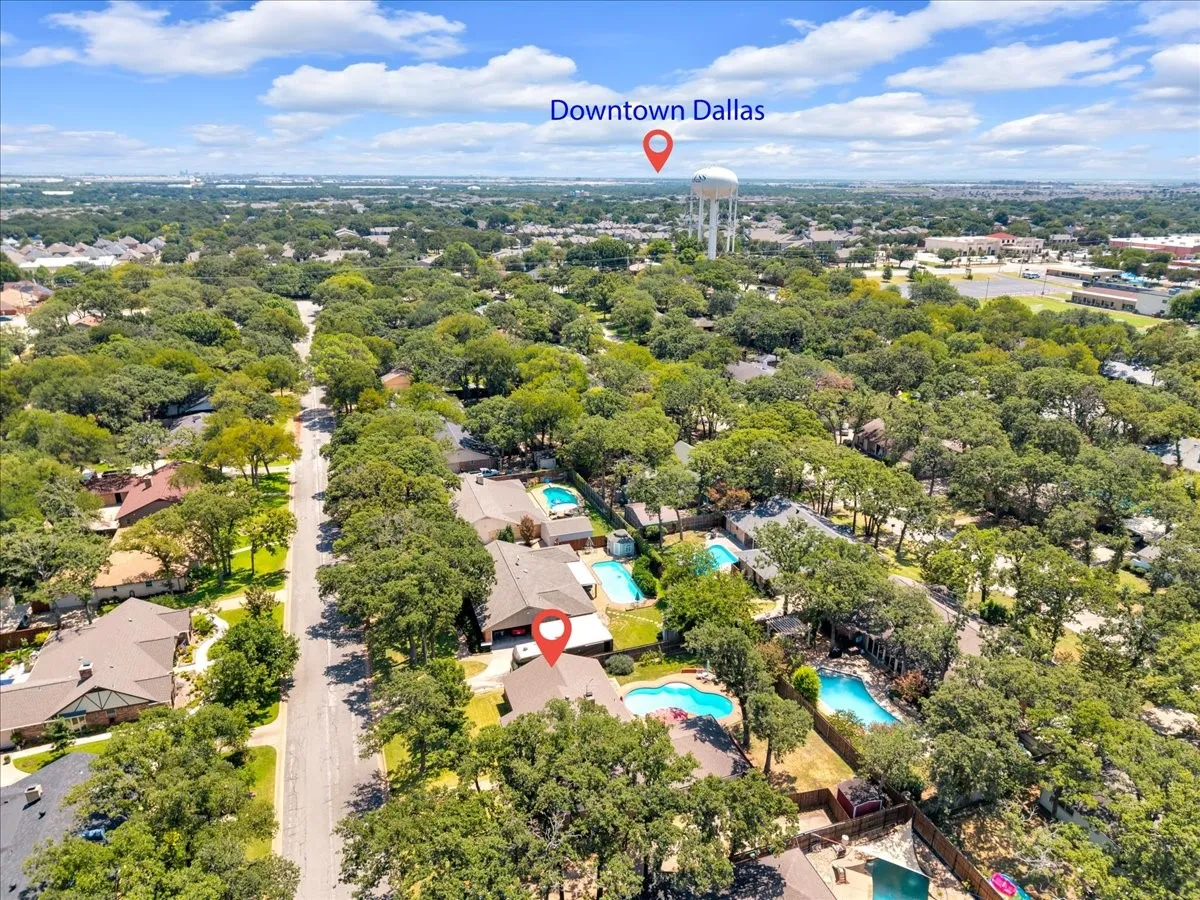 Single Family Residence For Sale in Tarrant County , 207 Walnut Way, Euless, Texas 76039, 3 Bedroom, 3 Bathroom, 2 Garage spaces, 1,892 Sqft, built in 1969, mls#21350159, Real Estate Agent in Euless, Homes For Sale in Tarrant county, Homes For Sale in Euless, Realtor in Euless Texas, Real Estate Brokerage Independent Realty Texas, Luminita Cordes Realtor