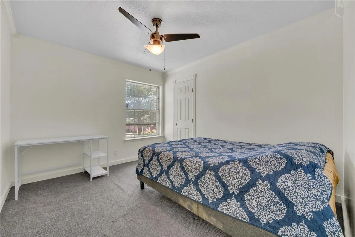 Single Family Residence For Sale in Tarrant County , 207 Walnut Way, Euless, Texas 76039, 3 Bedroom, 3 Bathroom, 2 Garage spaces, 1,892 Sqft, built in 1969, mls#21350159, Real Estate Agent in Euless, Homes For Sale in Tarrant county, Homes For Sale in Euless, Realtor in Euless Texas, Real Estate Brokerage Independent Realty Texas, Luminita Cordes Realtor