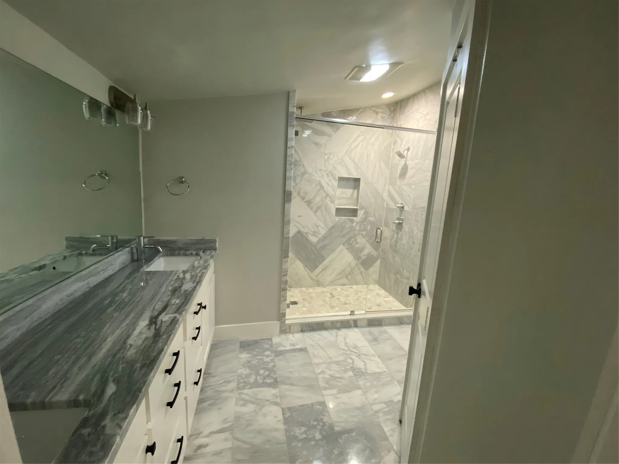 Duplex For Sale in Tarrant County , 4704 Pershing Avenue, Fort Worth, Texas 76107, 3 Bedroom, 3 Bathroom, Garage spaces, 0 Sqft, built in 1976, mls#21350034, Real Estate Agent in Fort Worth, Homes For Sale in Tarrant county, Homes For Sale in Fort Worth, Realtor in Fort Worth Texas, Real Estate Brokerage Independent Realty Texas, Luminita Cordes Realtor