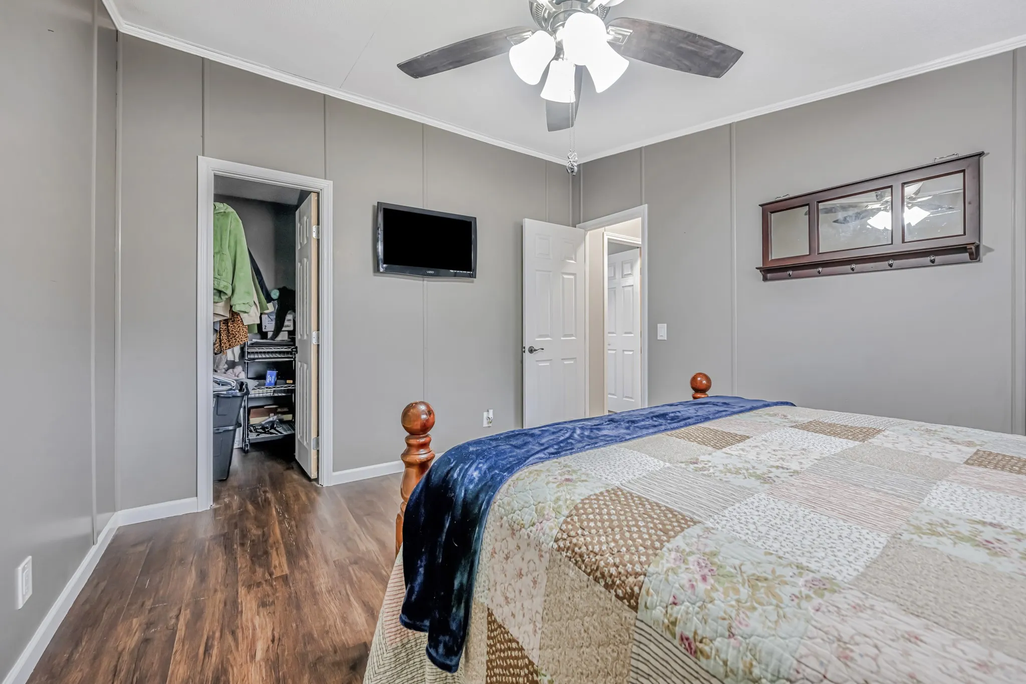 Mobile Home For Sale in Hill County , 304 Hcr 1433, Covington, Texas 76636, 3 Bedroom, 2 Bathroom, Garage spaces, 1,792 Sqft, built in 1992, mls#21348802, Real Estate Agent in Covington, Homes For Sale in Hill county, Homes For Sale in Covington, Realtor in Covington Texas, Real Estate Brokerage Independent Realty Texas, Luminita Cordes Realtor