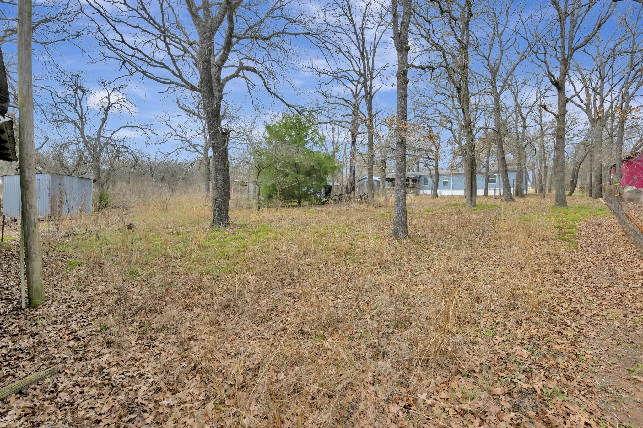 Mobile Home For Sale in Hill County , 304 Hcr 1433, Covington, Texas 76636, 3 Bedroom, 2 Bathroom, Garage spaces, 1,792 Sqft, built in 1992, mls#21348802, Real Estate Agent in Covington, Homes For Sale in Hill county, Homes For Sale in Covington, Realtor in Covington Texas, Real Estate Brokerage Independent Realty Texas, Luminita Cordes Realtor