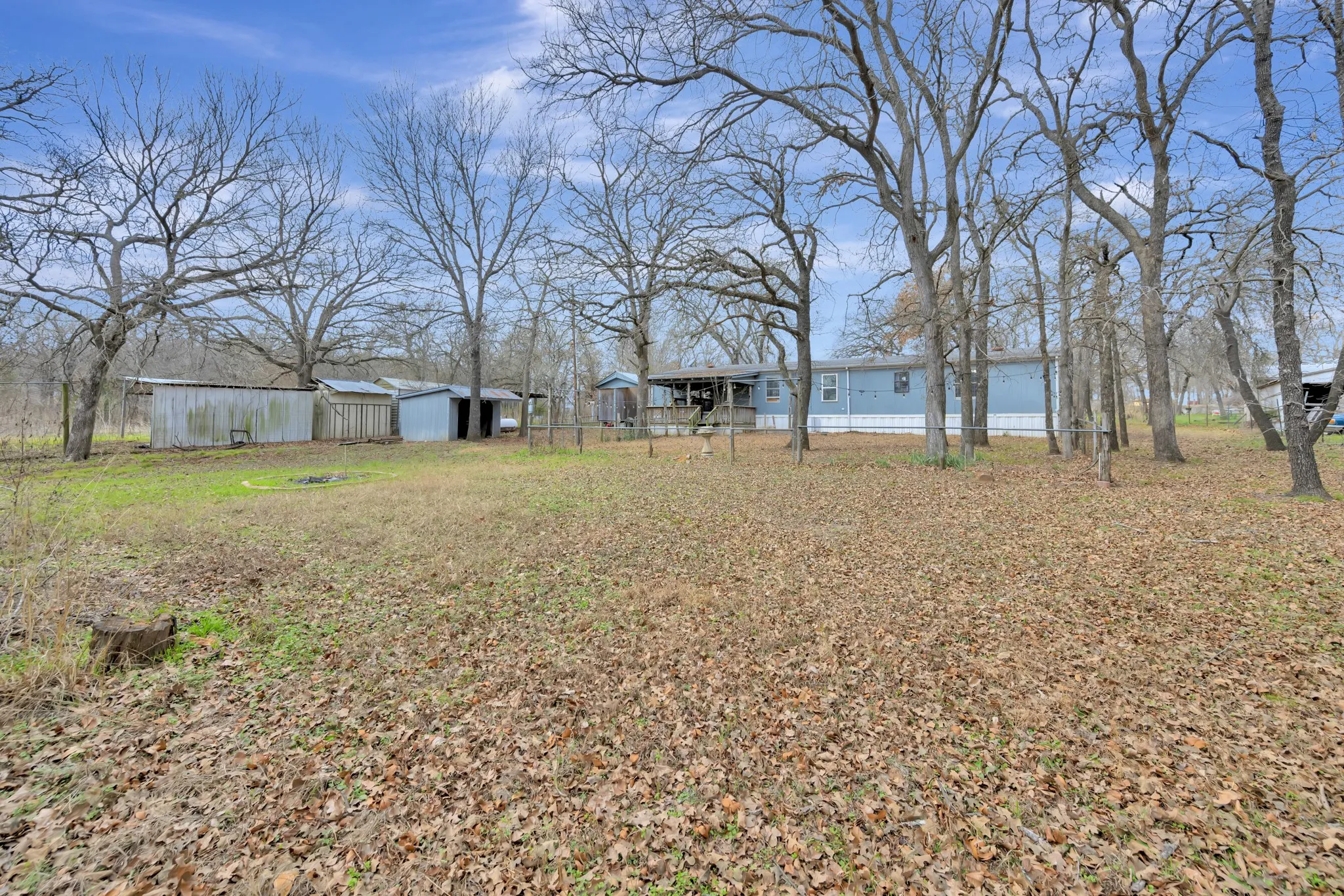 Mobile Home For Sale in Hill County , 304 Hcr 1433, Covington, Texas 76636, 3 Bedroom, 2 Bathroom, Garage spaces, 1,792 Sqft, built in 1992, mls#21348802, Real Estate Agent in Covington, Homes For Sale in Hill county, Homes For Sale in Covington, Realtor in Covington Texas, Real Estate Brokerage Independent Realty Texas, Luminita Cordes Realtor