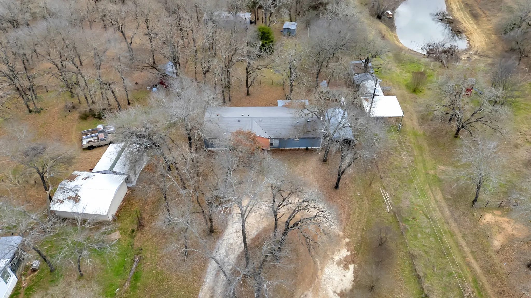 Mobile Home For Sale in Hill County , 304 Hcr 1433, Covington, Texas 76636, 3 Bedroom, 2 Bathroom, Garage spaces, 1,792 Sqft, built in 1992, mls#21348802, Real Estate Agent in Covington, Homes For Sale in Hill county, Homes For Sale in Covington, Realtor in Covington Texas, Real Estate Brokerage Independent Realty Texas, Luminita Cordes Realtor