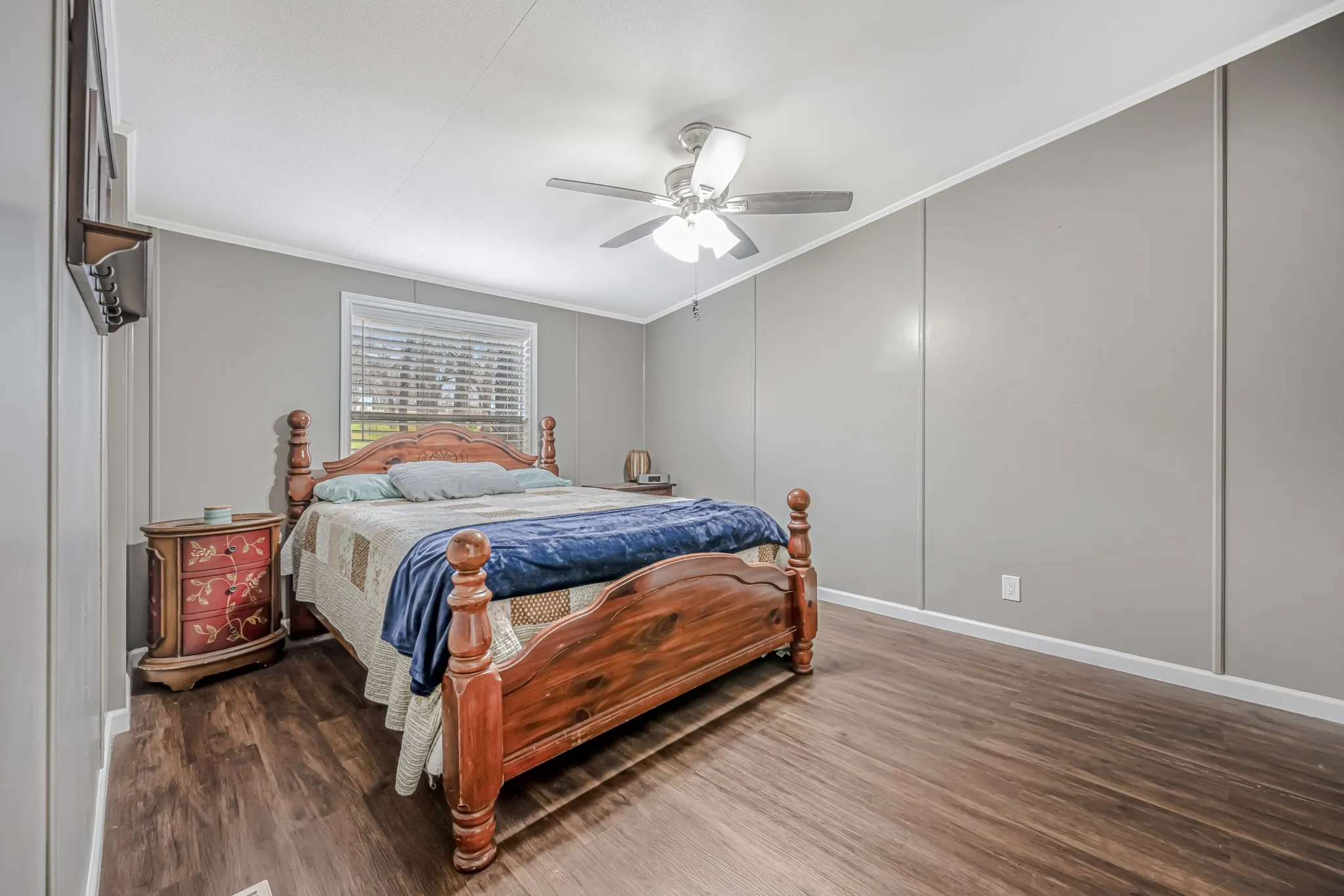 Mobile Home For Sale in Hill County , 304 Hcr 1433, Covington, Texas 76636, 3 Bedroom, 2 Bathroom, Garage spaces, 1,792 Sqft, built in 1992, mls#21348802, Real Estate Agent in Covington, Homes For Sale in Hill county, Homes For Sale in Covington, Realtor in Covington Texas, Real Estate Brokerage Independent Realty Texas, Luminita Cordes Realtor