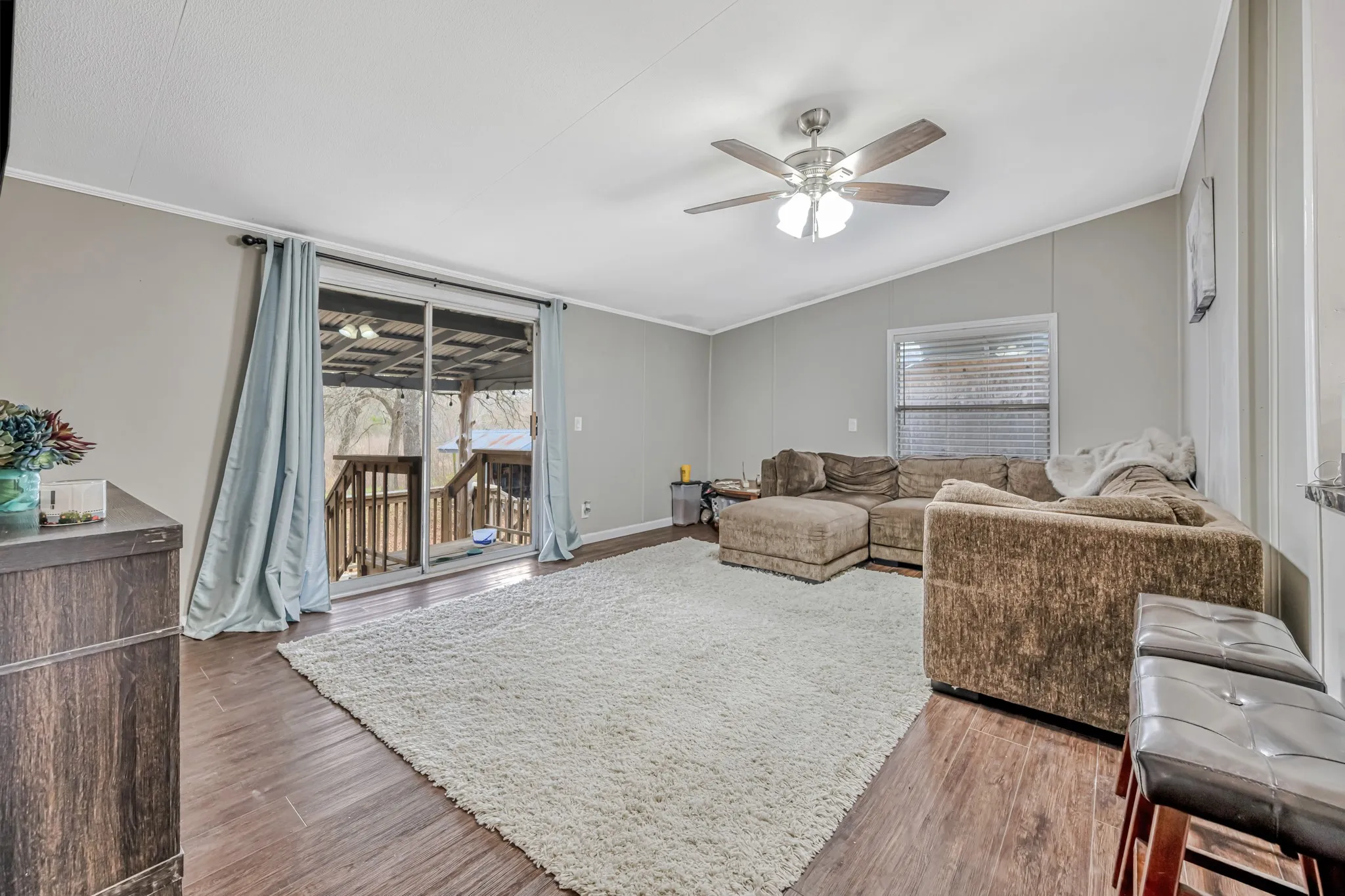 Mobile Home For Sale in Hill County , 304 Hcr 1433, Covington, Texas 76636, 3 Bedroom, 2 Bathroom, Garage spaces, 1,792 Sqft, built in 1992, mls#21348802, Real Estate Agent in Covington, Homes For Sale in Hill county, Homes For Sale in Covington, Realtor in Covington Texas, Real Estate Brokerage Independent Realty Texas, Luminita Cordes Realtor