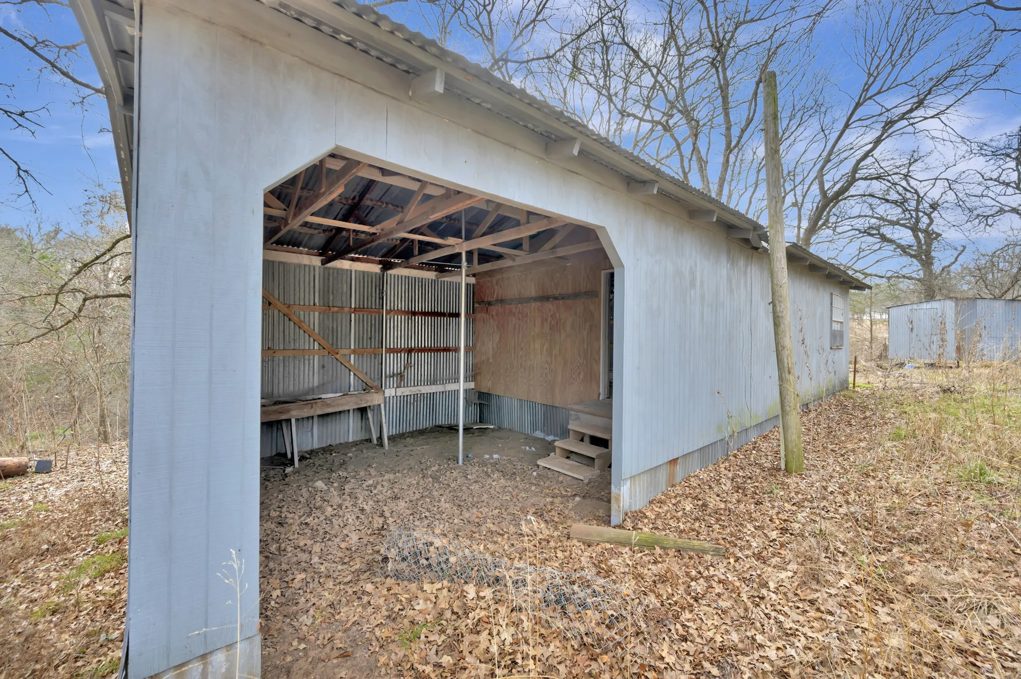 Mobile Home For Sale in Hill County , 304 Hcr 1433, Covington, Texas 76636, 3 Bedroom, 2 Bathroom, Garage spaces, 1,792 Sqft, built in 1992, mls#21348802, Real Estate Agent in Covington, Homes For Sale in Hill county, Homes For Sale in Covington, Realtor in Covington Texas, Real Estate Brokerage Independent Realty Texas, Luminita Cordes Realtor