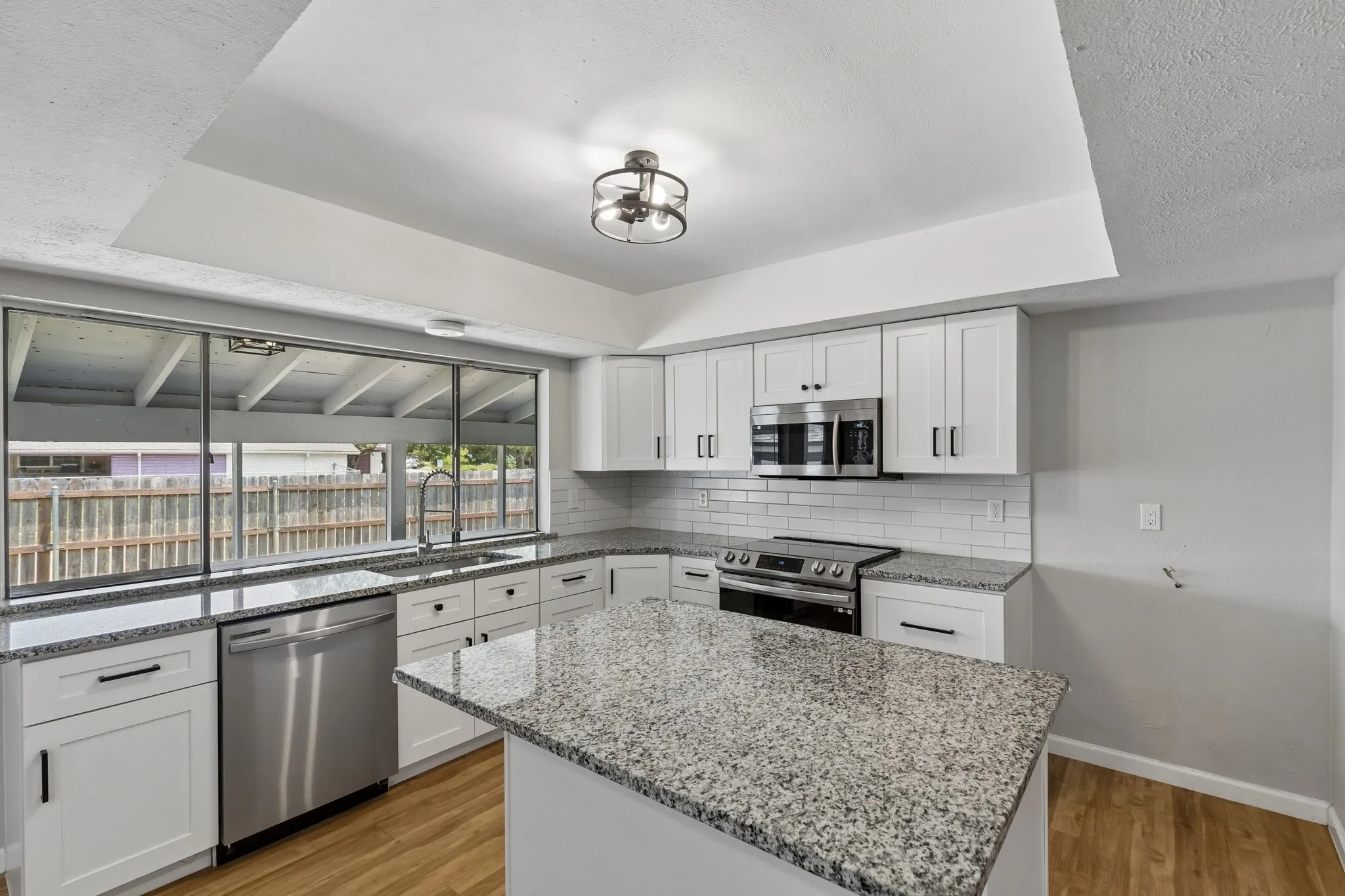 Single Family Residence For Rent in Denton County , 5168 Pruitt Drive, The Colony, Texas 75056, 3 Bedroom, 2 Bathroom, 2 Garage spaces, 1,946 Sqft, built in 1978, Price $2,500, mls#21350195, Real Estate Agent in The Colony, Homes For Rent in Denton county, Homes For Rent in The Colony, Realtor in The Colony Texas, Real Estate Brokerage Independent Realty Texas, Luminita Cordes Realtor