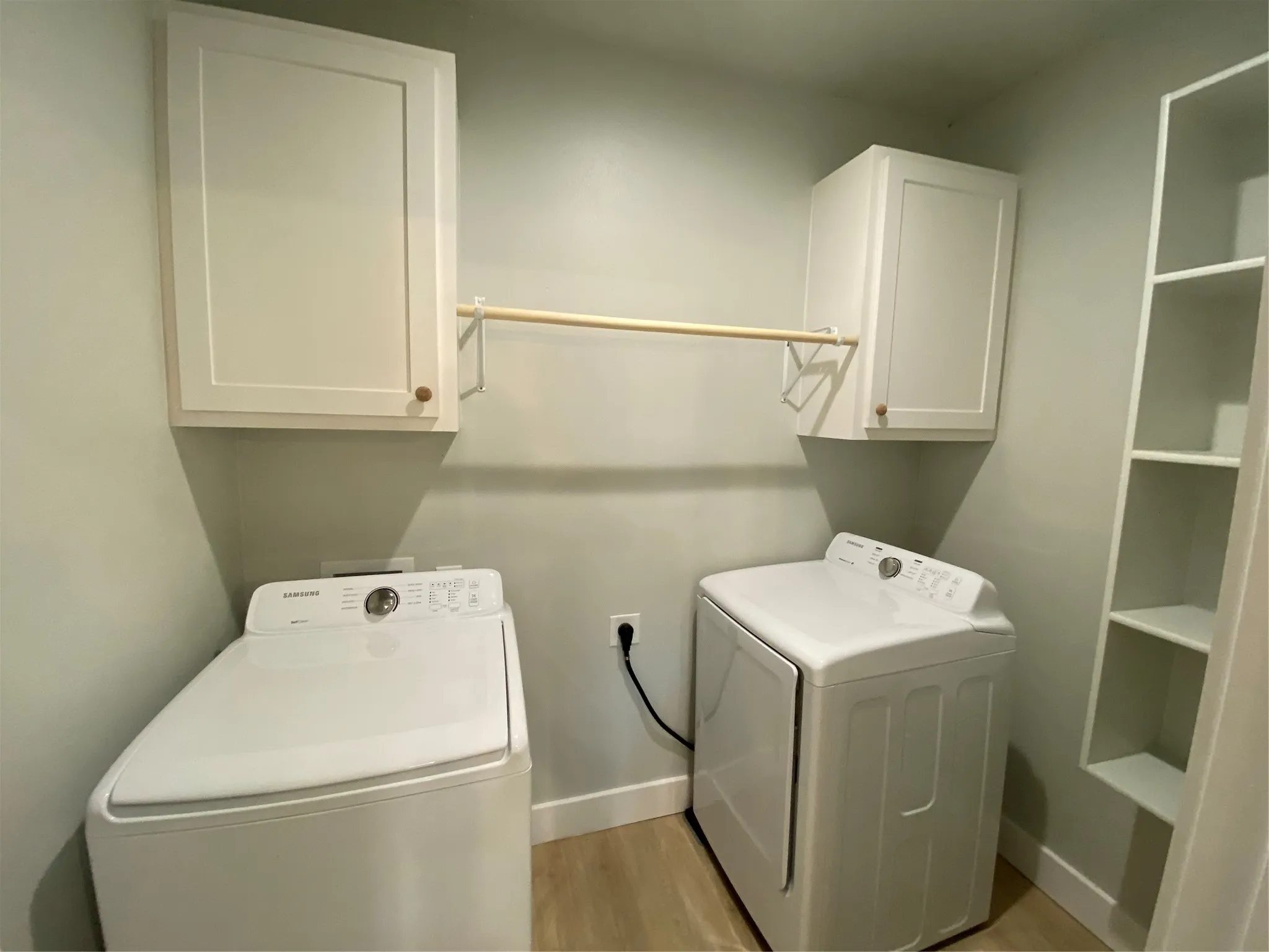 Single Family Residence For Sale in Tarrant County , 4704 Pershing Avenue, Fort Worth, Texas 76107, 3 Bedroom, 3 Bathroom, Garage spaces, 3,350 Sqft, built in 1976, mls#21351087, Real Estate Agent in Fort Worth, Homes For Sale in Tarrant county, Homes For Sale in Fort Worth, Realtor in Fort Worth Texas, Real Estate Brokerage Independent Realty Texas, Luminita Cordes Realtor
