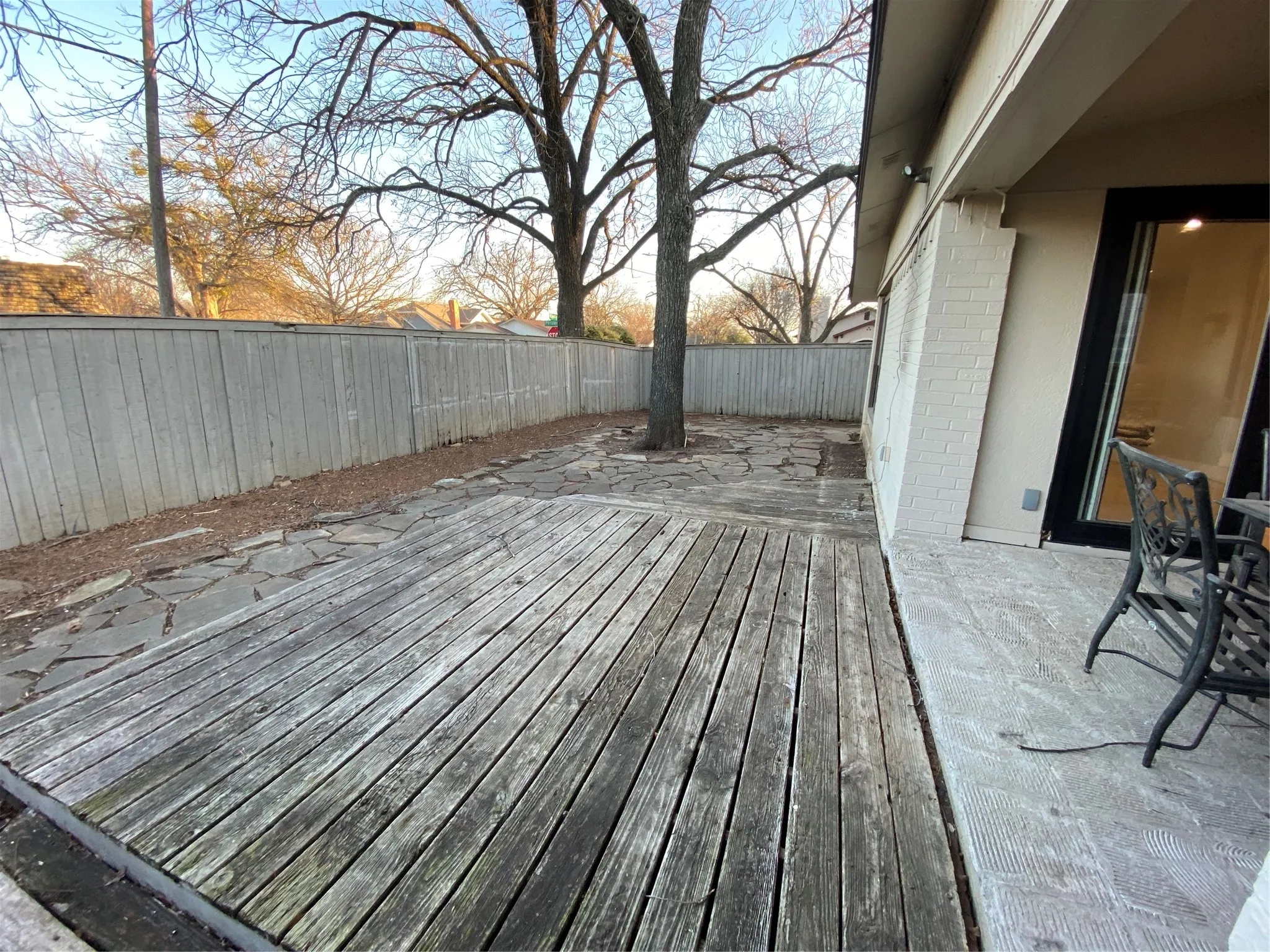 Single Family Residence For Sale in Tarrant County , 4704 Pershing Avenue, Fort Worth, Texas 76107, 3 Bedroom, 3 Bathroom, Garage spaces, 3,350 Sqft, built in 1976, mls#21351087, Real Estate Agent in Fort Worth, Homes For Sale in Tarrant county, Homes For Sale in Fort Worth, Realtor in Fort Worth Texas, Real Estate Brokerage Independent Realty Texas, Luminita Cordes Realtor