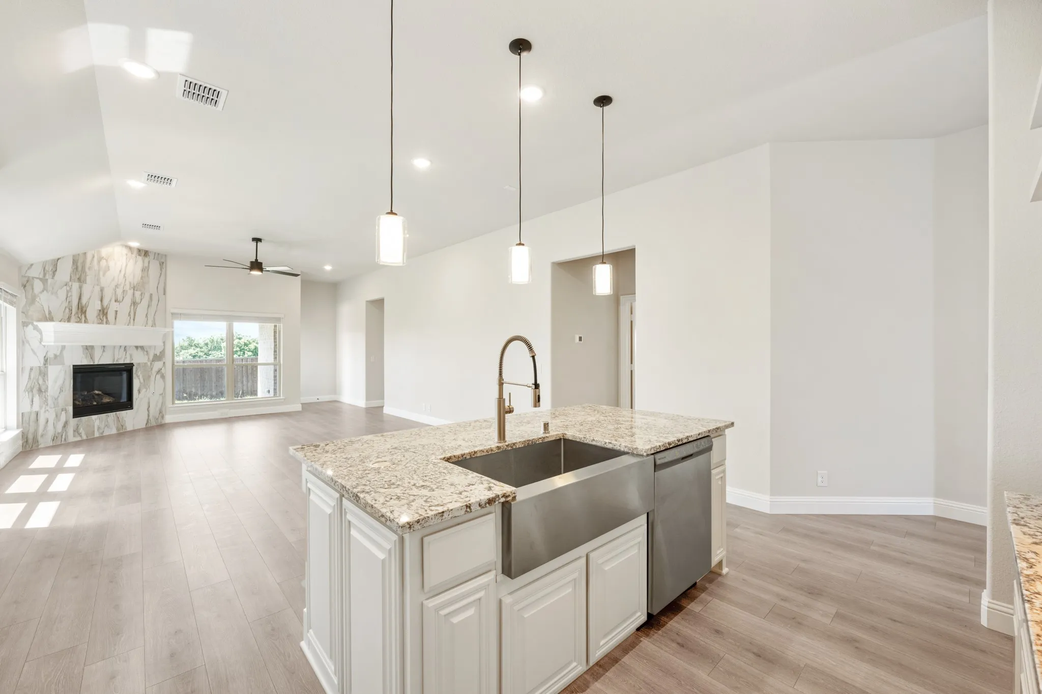 Single Family Residence For Sale in Parker County , 131 Kingfisher Lane, Aledo, Texas 76008, 3 Bedroom, 2 Bathroom, 2 Garage spaces, 2,034 Sqft, built in 2026, mls#21351092, Real Estate Agent in Aledo, Homes For Sale in Parker county, Homes For Sale in Aledo, Realtor in Aledo Texas, Real Estate Brokerage Independent Realty Texas, Luminita Cordes Realtor