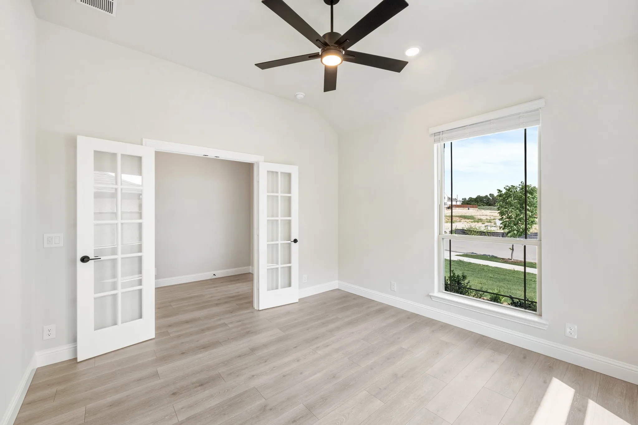 Single Family Residence For Sale in Parker County , 131 Kingfisher Lane, Aledo, Texas 76008, 3 Bedroom, 2 Bathroom, 2 Garage spaces, 2,034 Sqft, built in 2026, mls#21351092, Real Estate Agent in Aledo, Homes For Sale in Parker county, Homes For Sale in Aledo, Realtor in Aledo Texas, Real Estate Brokerage Independent Realty Texas, Luminita Cordes Realtor
