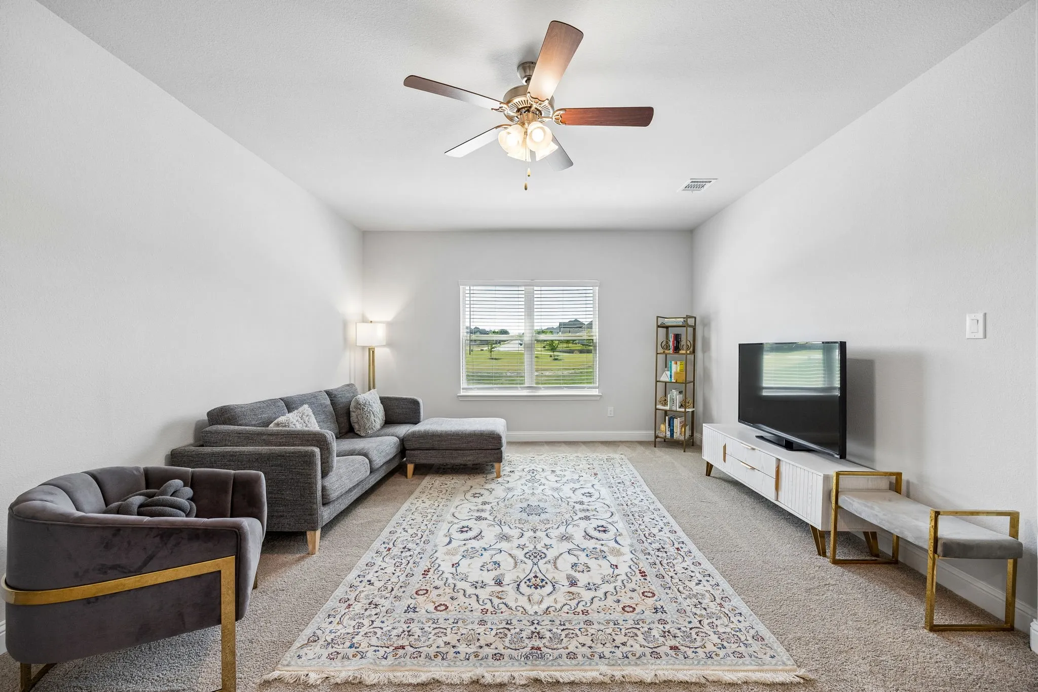 Single Family Residence For Sale in Dallas County , 313 Suncrest Way, Sunnyvale, Texas 75182, 4 Bedroom, 4 Bathroom, 2 Garage spaces, 3,191 Sqft, built in 2023, mls#21351033, Real Estate Agent in Sunnyvale, Homes For Sale in Dallas county, Homes For Sale in Sunnyvale, Realtor in Sunnyvale Texas, Real Estate Brokerage Independent Realty Texas, Luminita Cordes Realtor