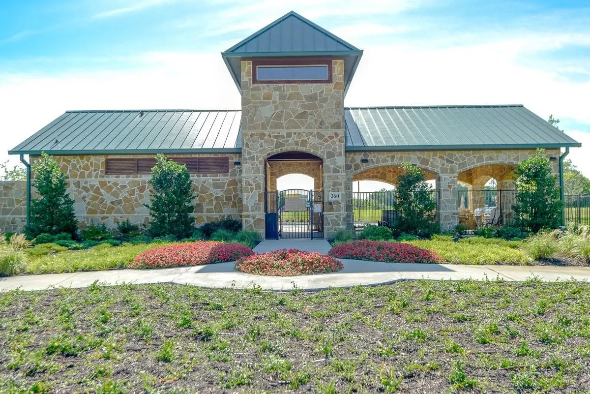 Single Family Residence For Sale in Dallas County , 313 Suncrest Way, Sunnyvale, Texas 75182, 4 Bedroom, 4 Bathroom, 2 Garage spaces, 3,191 Sqft, built in 2023, mls#21351033, Real Estate Agent in Sunnyvale, Homes For Sale in Dallas county, Homes For Sale in Sunnyvale, Realtor in Sunnyvale Texas, Real Estate Brokerage Independent Realty Texas, Luminita Cordes Realtor