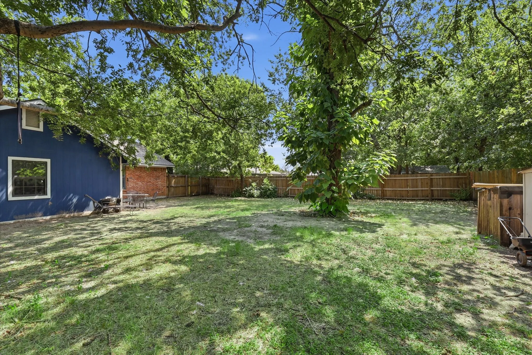 Single Family Residence For Sale in Denton County , 204 Jackilu Street, Sanger, Texas 76266, 3 Bedroom, 2 Bathroom, Garage spaces, 1,350 Sqft, built in 1986, mls#21350966, Real Estate Agent in Sanger, Homes For Sale in Denton county, Homes For Sale in Sanger, Realtor in Sanger Texas, Real Estate Brokerage Independent Realty Texas, Luminita Cordes Realtor