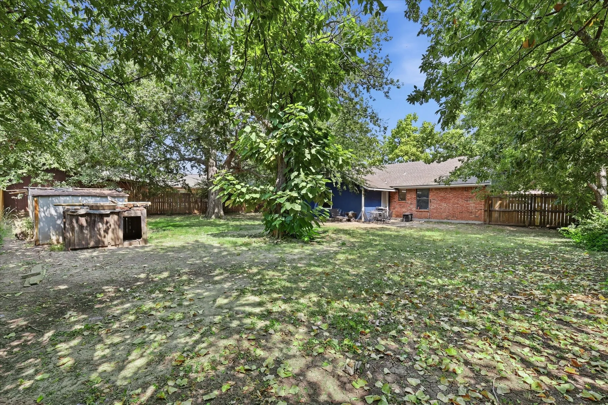 Single Family Residence For Sale in Denton County , 204 Jackilu Street, Sanger, Texas 76266, 3 Bedroom, 2 Bathroom, Garage spaces, 1,350 Sqft, built in 1986, mls#21350966, Real Estate Agent in Sanger, Homes For Sale in Denton county, Homes For Sale in Sanger, Realtor in Sanger Texas, Real Estate Brokerage Independent Realty Texas, Luminita Cordes Realtor