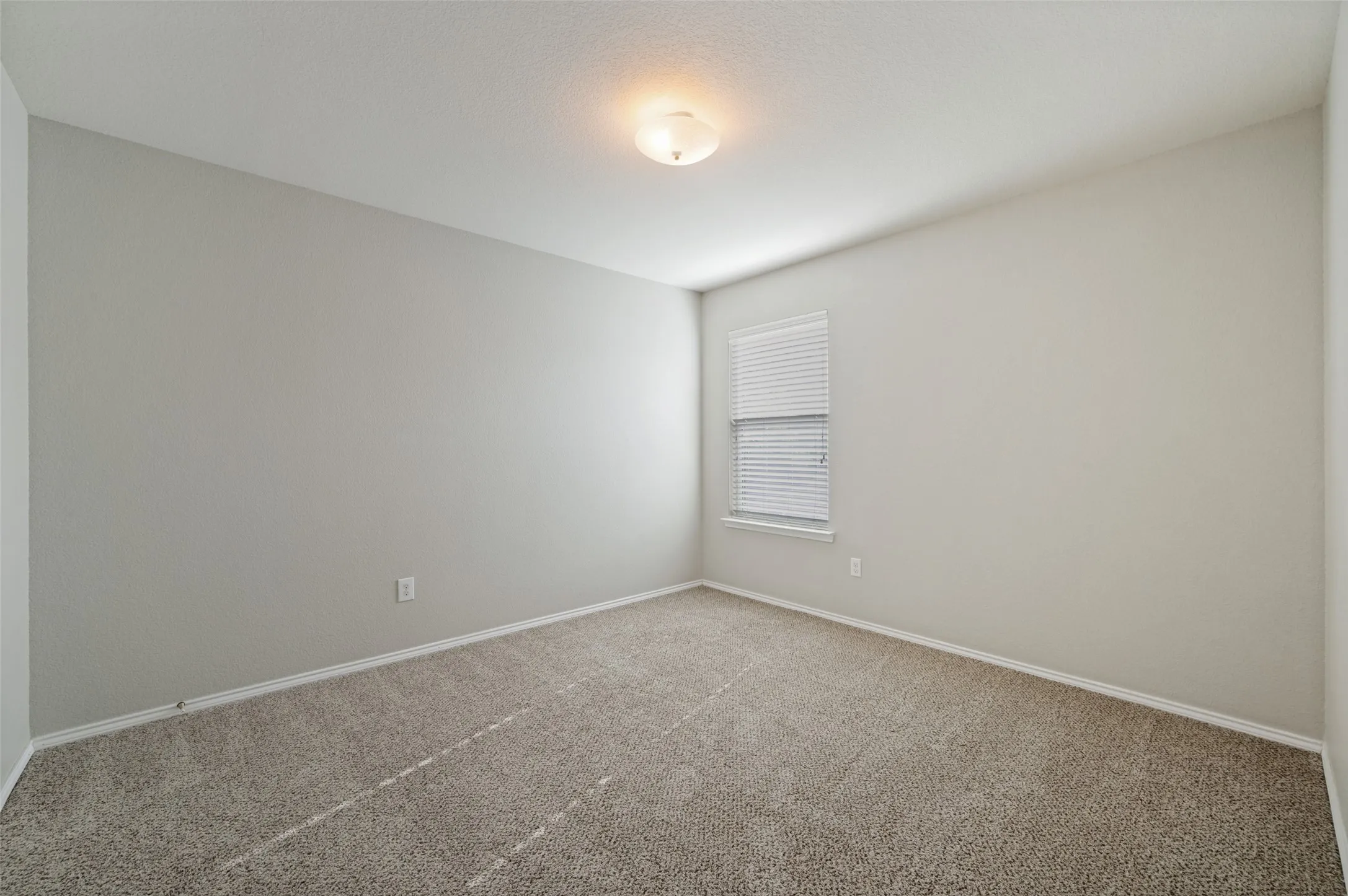 Single Family Residence For Sale in Denton County , 9939 Wethers Field Circle, Providence Village, Texas 76227, 3 Bedroom, 3 Bathroom, 2 Garage spaces, 2,360 Sqft, built in 2010, mls#21348264, Real Estate Agent in Providence Village, Homes For Sale in Denton county, Homes For Sale in Providence Village, Realtor in Providence Village Texas, Real Estate Brokerage Independent Realty Texas, Luminita Cordes Realtor
