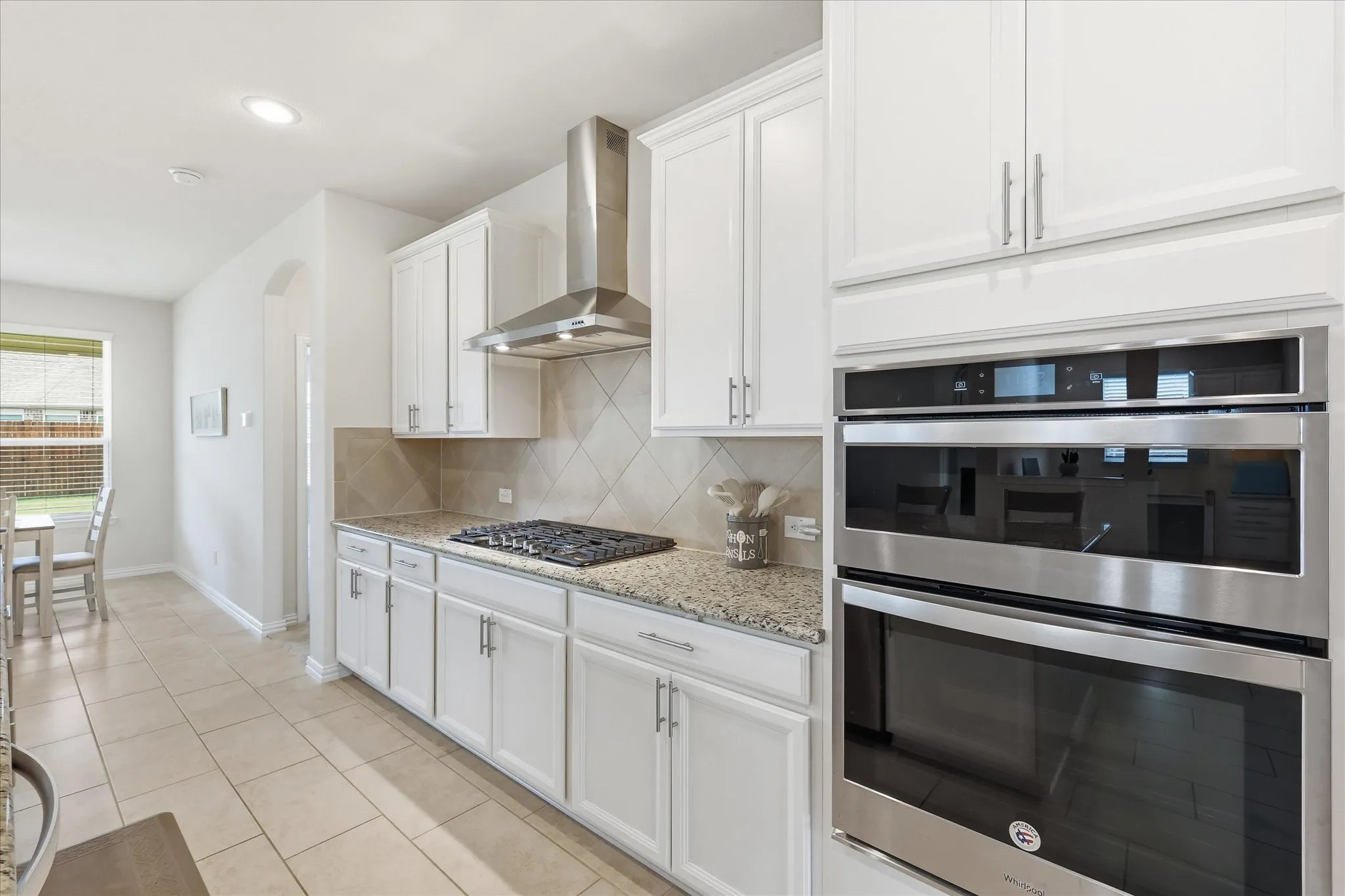 Single Family Residence For Sale in Tarrant County , 1021 Plateau Ridge Way, Fort Worth, Texas 76052, 5 Bedroom, 4 Bathroom, 2 Garage spaces, 3,497 Sqft, built in 2018, mls#21351045, Real Estate Agent in Fort Worth, Homes For Sale in Tarrant county, Homes For Sale in Fort Worth, Realtor in Fort Worth Texas, Real Estate Brokerage Independent Realty Texas, Luminita Cordes Realtor