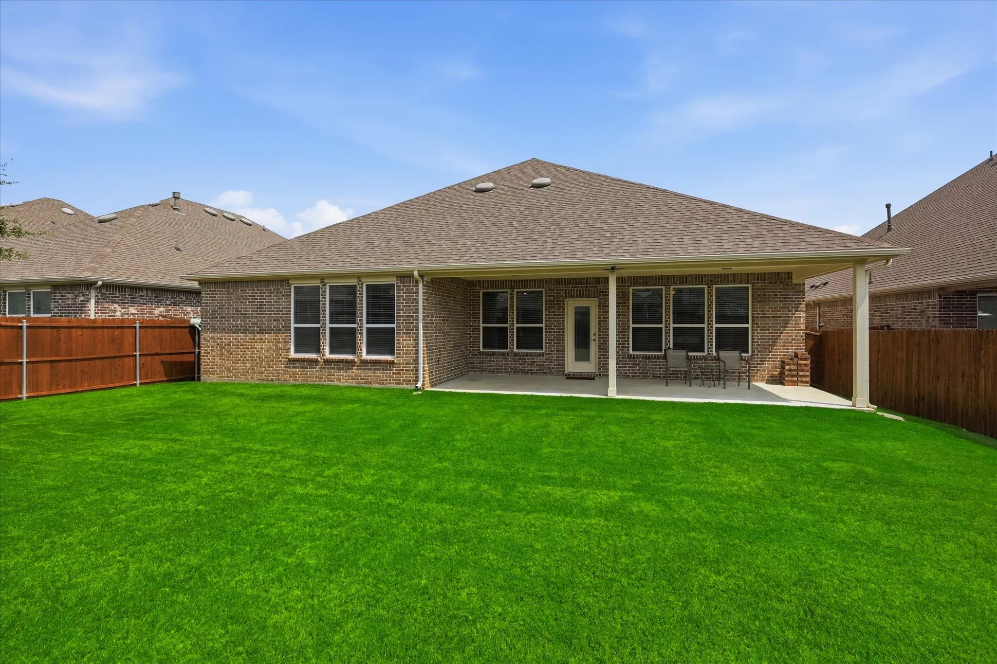 Single Family Residence For Sale in Tarrant County , 1021 Plateau Ridge Way, Fort Worth, Texas 76052, 5 Bedroom, 4 Bathroom, 2 Garage spaces, 3,497 Sqft, built in 2018, mls#21351045, Real Estate Agent in Fort Worth, Homes For Sale in Tarrant county, Homes For Sale in Fort Worth, Realtor in Fort Worth Texas, Real Estate Brokerage Independent Realty Texas, Luminita Cordes Realtor