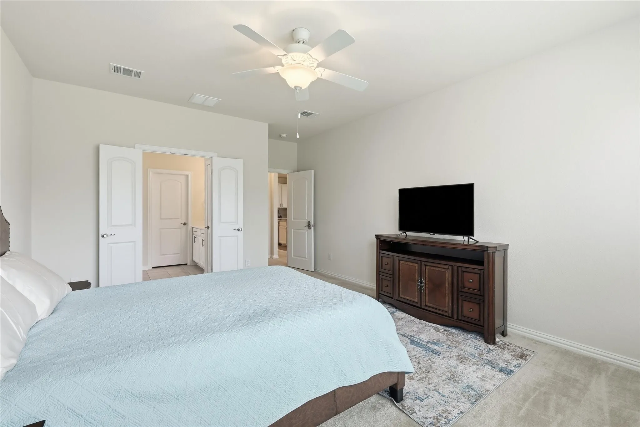 Single Family Residence For Sale in Tarrant County , 1021 Plateau Ridge Way, Fort Worth, Texas 76052, 5 Bedroom, 4 Bathroom, 2 Garage spaces, 3,497 Sqft, built in 2018, mls#21351045, Real Estate Agent in Fort Worth, Homes For Sale in Tarrant county, Homes For Sale in Fort Worth, Realtor in Fort Worth Texas, Real Estate Brokerage Independent Realty Texas, Luminita Cordes Realtor