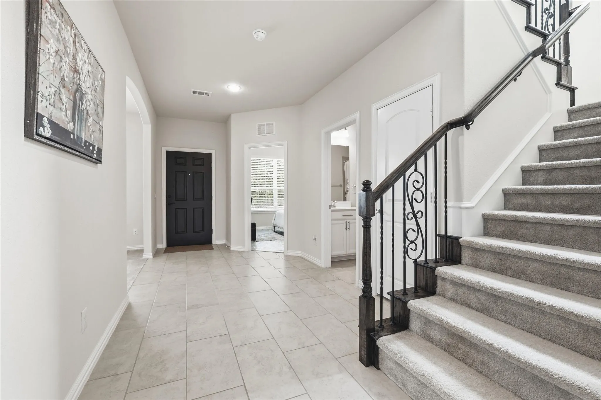 Single Family Residence For Sale in Tarrant County , 1021 Plateau Ridge Way, Fort Worth, Texas 76052, 5 Bedroom, 4 Bathroom, 2 Garage spaces, 3,497 Sqft, built in 2018, mls#21351045, Real Estate Agent in Fort Worth, Homes For Sale in Tarrant county, Homes For Sale in Fort Worth, Realtor in Fort Worth Texas, Real Estate Brokerage Independent Realty Texas, Luminita Cordes Realtor