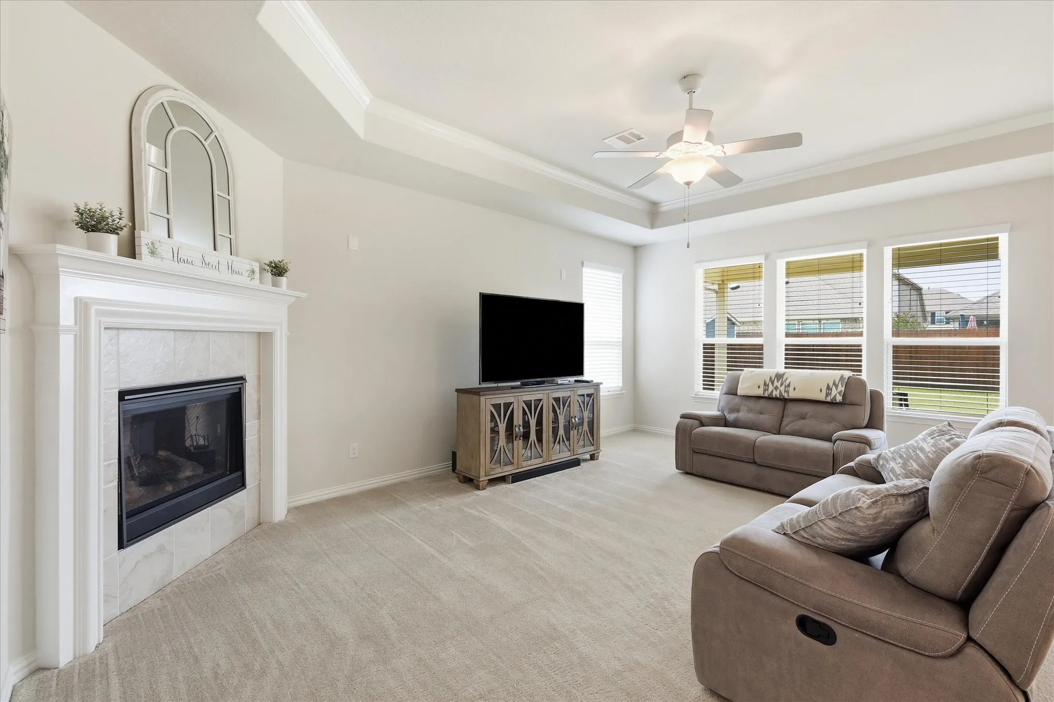 Single Family Residence For Sale in Tarrant County , 1021 Plateau Ridge Way, Fort Worth, Texas 76052, 5 Bedroom, 4 Bathroom, 2 Garage spaces, 3,497 Sqft, built in 2018, mls#21351045, Real Estate Agent in Fort Worth, Homes For Sale in Tarrant county, Homes For Sale in Fort Worth, Realtor in Fort Worth Texas, Real Estate Brokerage Independent Realty Texas, Luminita Cordes Realtor