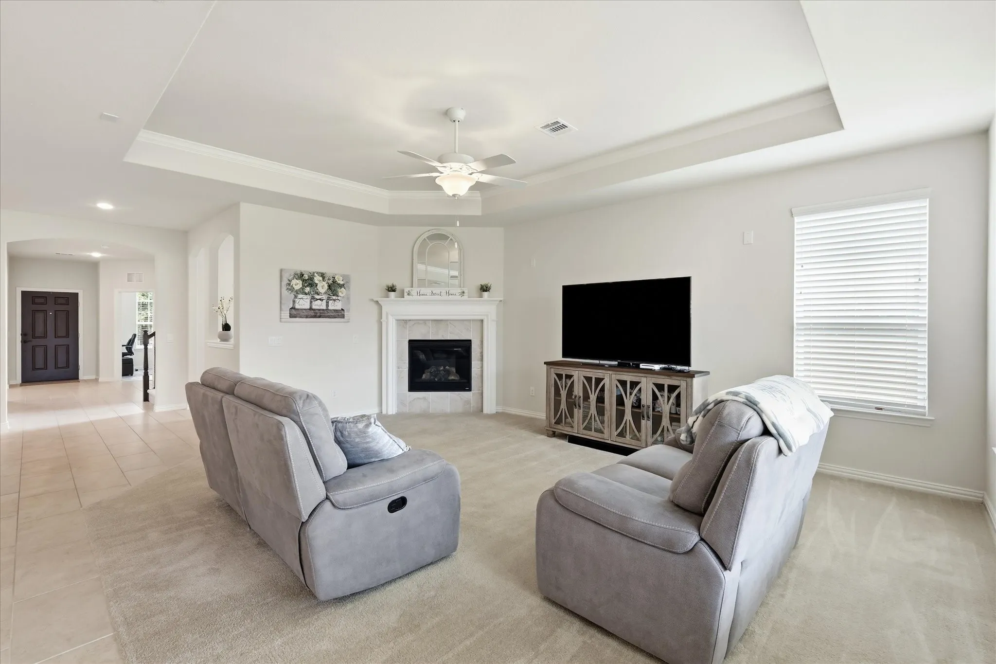 Single Family Residence For Sale in Tarrant County , 1021 Plateau Ridge Way, Fort Worth, Texas 76052, 5 Bedroom, 4 Bathroom, 2 Garage spaces, 3,497 Sqft, built in 2018, mls#21351045, Real Estate Agent in Fort Worth, Homes For Sale in Tarrant county, Homes For Sale in Fort Worth, Realtor in Fort Worth Texas, Real Estate Brokerage Independent Realty Texas, Luminita Cordes Realtor