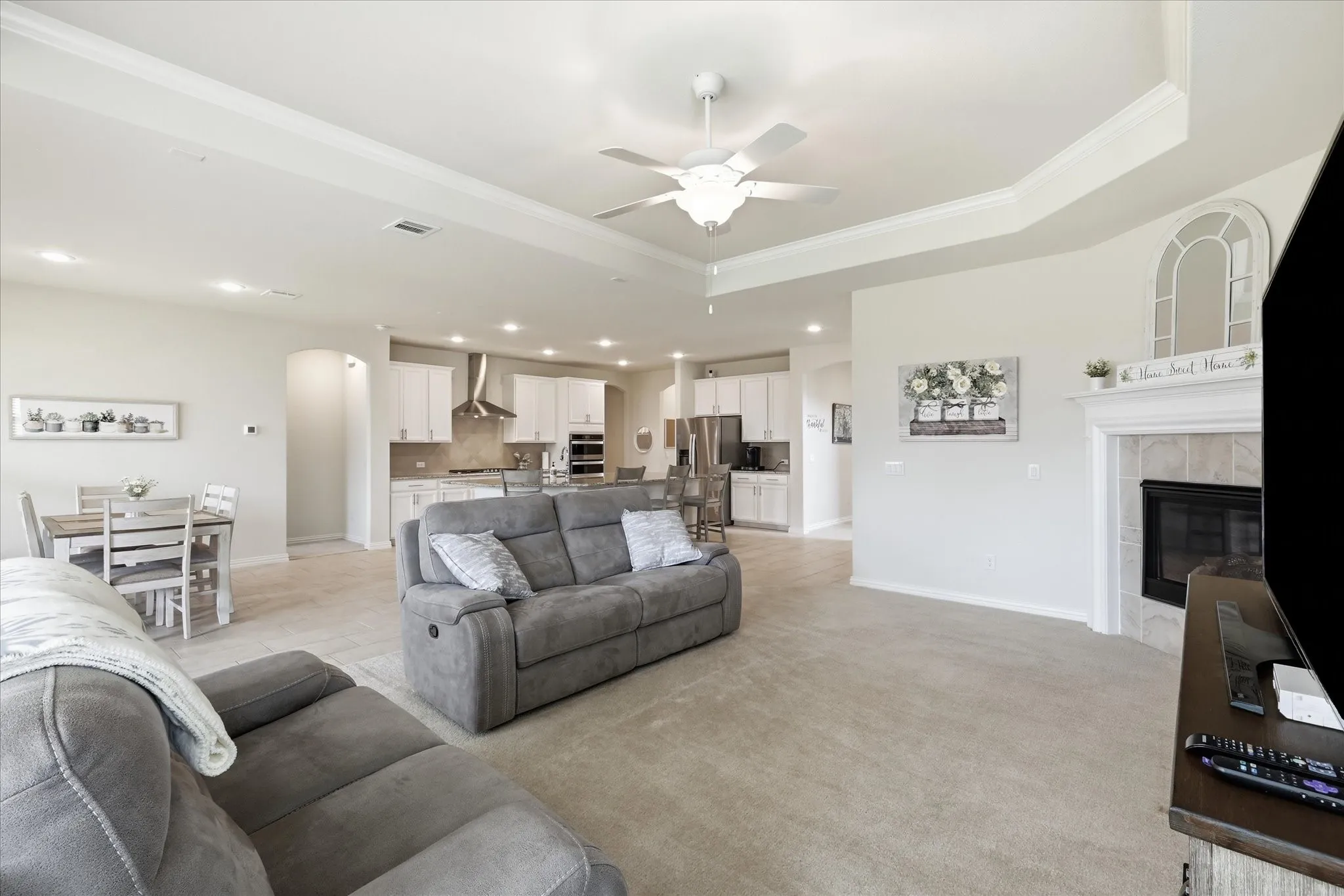 Single Family Residence For Sale in Tarrant County , 1021 Plateau Ridge Way, Fort Worth, Texas 76052, 5 Bedroom, 4 Bathroom, 2 Garage spaces, 3,497 Sqft, built in 2018, mls#21351045, Real Estate Agent in Fort Worth, Homes For Sale in Tarrant county, Homes For Sale in Fort Worth, Realtor in Fort Worth Texas, Real Estate Brokerage Independent Realty Texas, Luminita Cordes Realtor