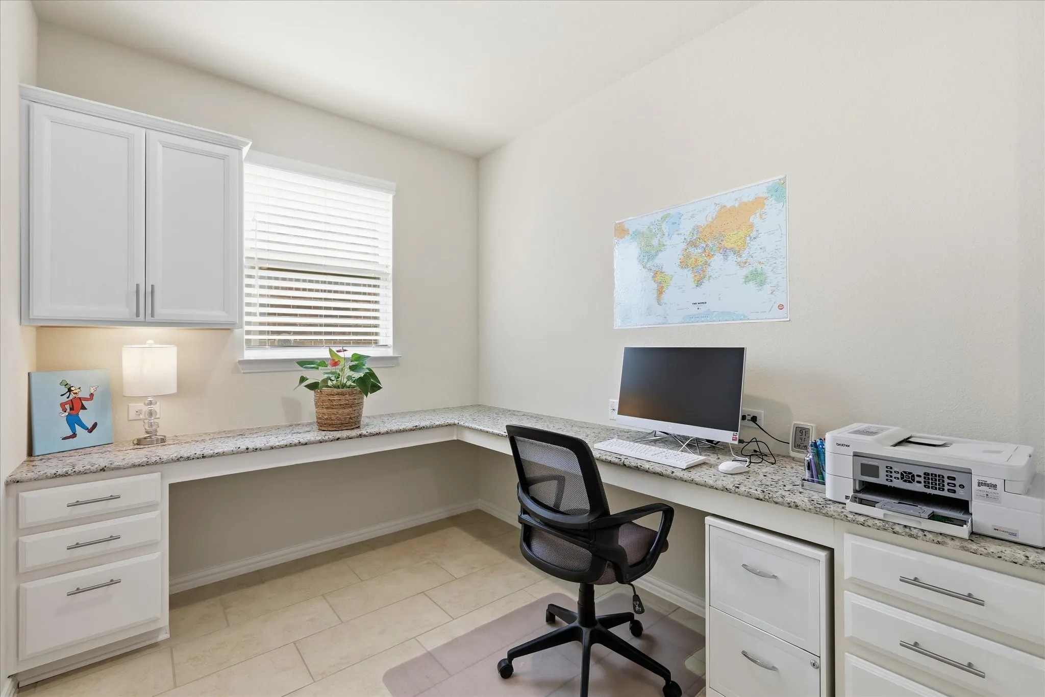 Single Family Residence For Sale in Tarrant County , 1021 Plateau Ridge Way, Fort Worth, Texas 76052, 5 Bedroom, 4 Bathroom, 2 Garage spaces, 3,497 Sqft, built in 2018, mls#21351045, Real Estate Agent in Fort Worth, Homes For Sale in Tarrant county, Homes For Sale in Fort Worth, Realtor in Fort Worth Texas, Real Estate Brokerage Independent Realty Texas, Luminita Cordes Realtor
