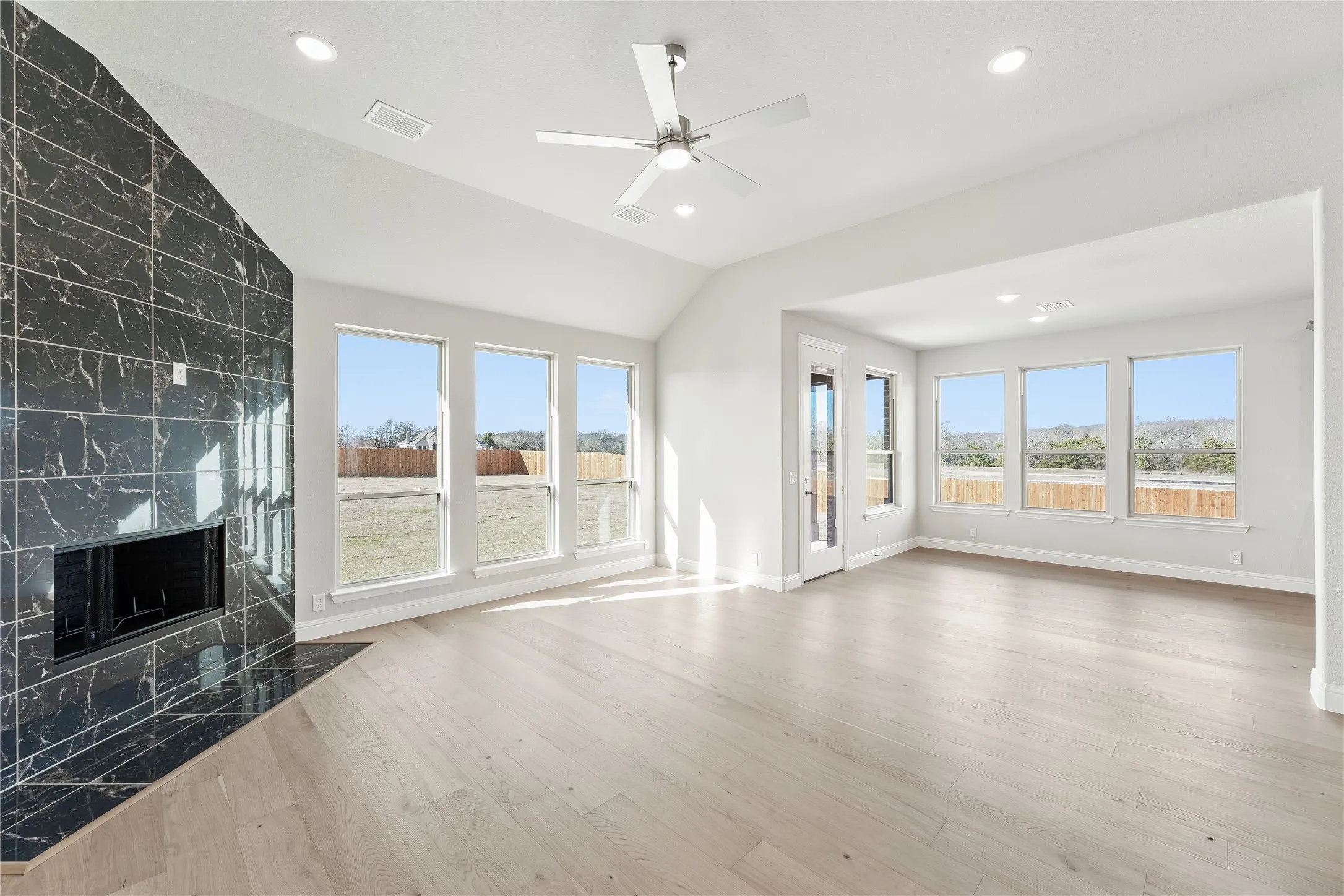 Single Family Residence For Sale in Ellis County , 733 Serenity Lane, Red Oak, Texas 75154, 4 Bedroom, 4 Bathroom, 3 Garage spaces, 3,430 Sqft, built in 2025, mls#21351107, Real Estate Agent in Red Oak, Homes For Sale in Ellis county, Homes For Sale in Red Oak, Realtor in Red Oak Texas, Real Estate Brokerage Independent Realty Texas, Luminita Cordes Realtor