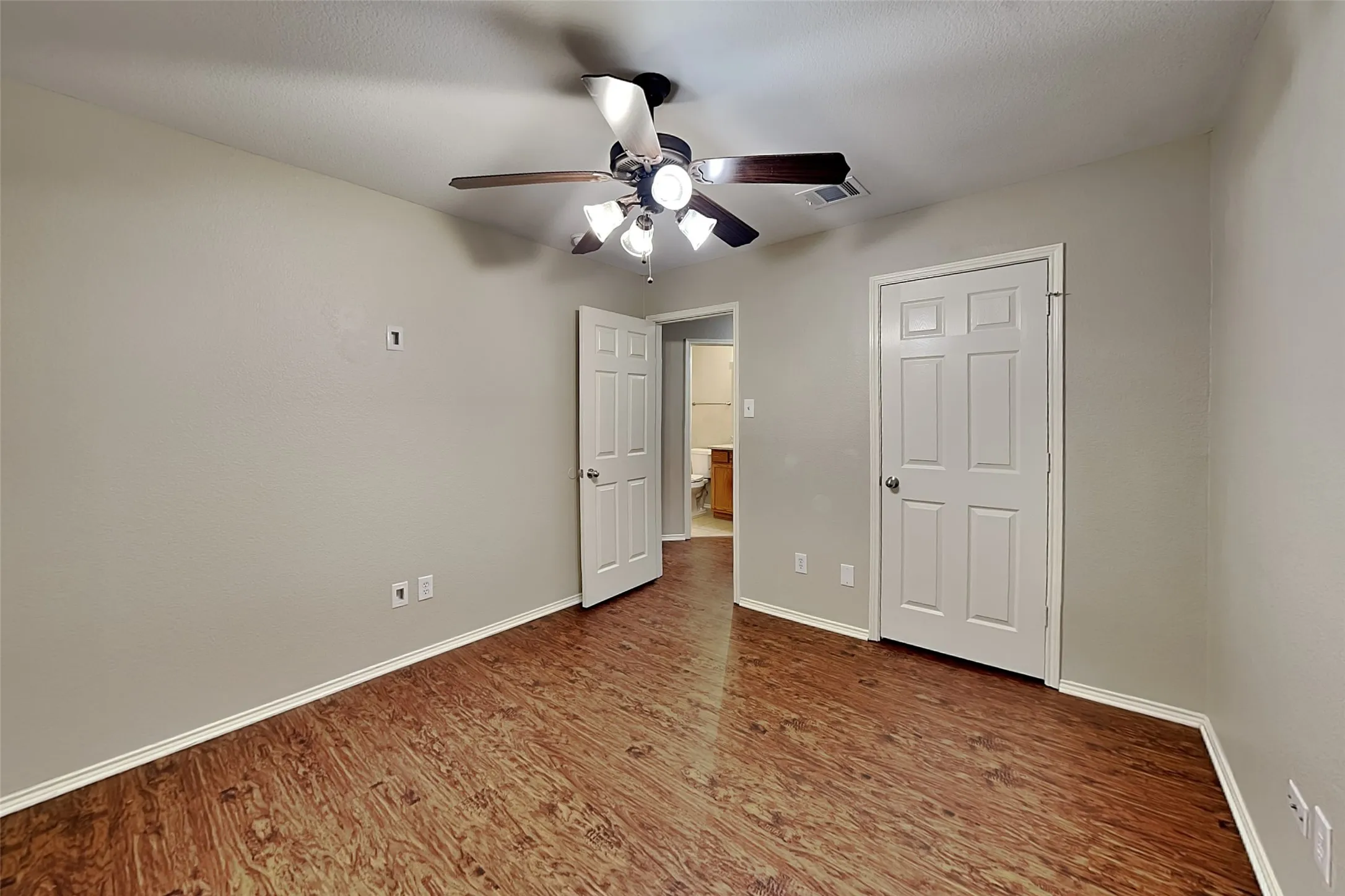 Single Family Residence For Rent in Rockwall County , 423 Butternut Drive, Fate, Texas 75087, 3 Bedroom, 2 Bathroom, 2 Garage spaces, 1,769 Sqft, built in 2004, mls#21351112, Real Estate Agent in Fate, Homes For Rent in Rockwall county, Homes For Rent in Fate, Realtor in Fate Texas, Real Estate Brokerage Independent Realty Texas, Luminita Cordes Realtor