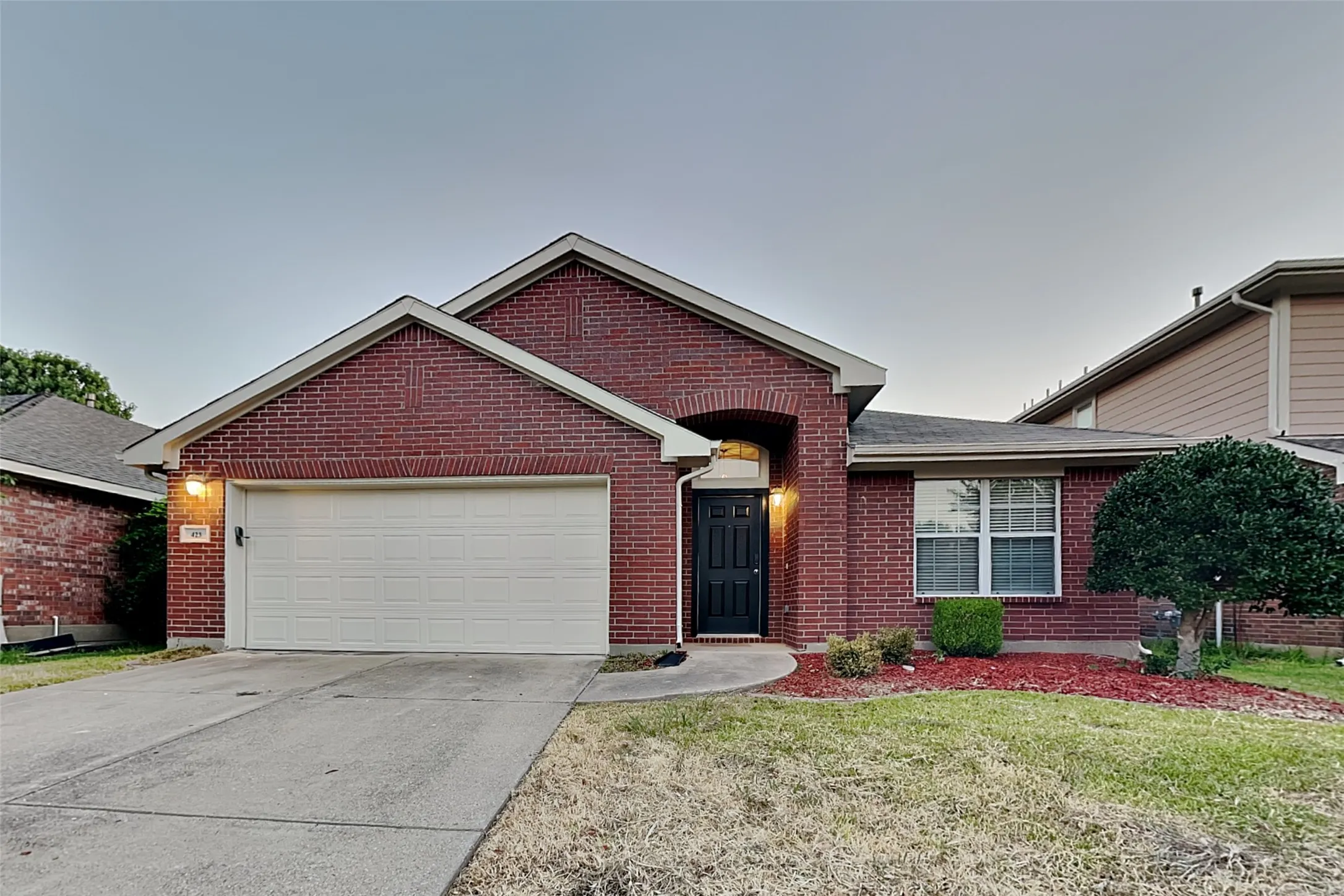 Single Family Residence For Rent in Rockwall County , 423 Butternut Drive, Fate, Texas 75087, 3 Bedroom, 2 Bathroom, 2 Garage spaces, 1,769 Sqft, built in 2004, mls#21351112, Real Estate Agent in Fate, Homes For Rent in Rockwall county, Homes For Rent in Fate, Realtor in Fate Texas, Real Estate Brokerage Independent Realty Texas, Luminita Cordes Realtor